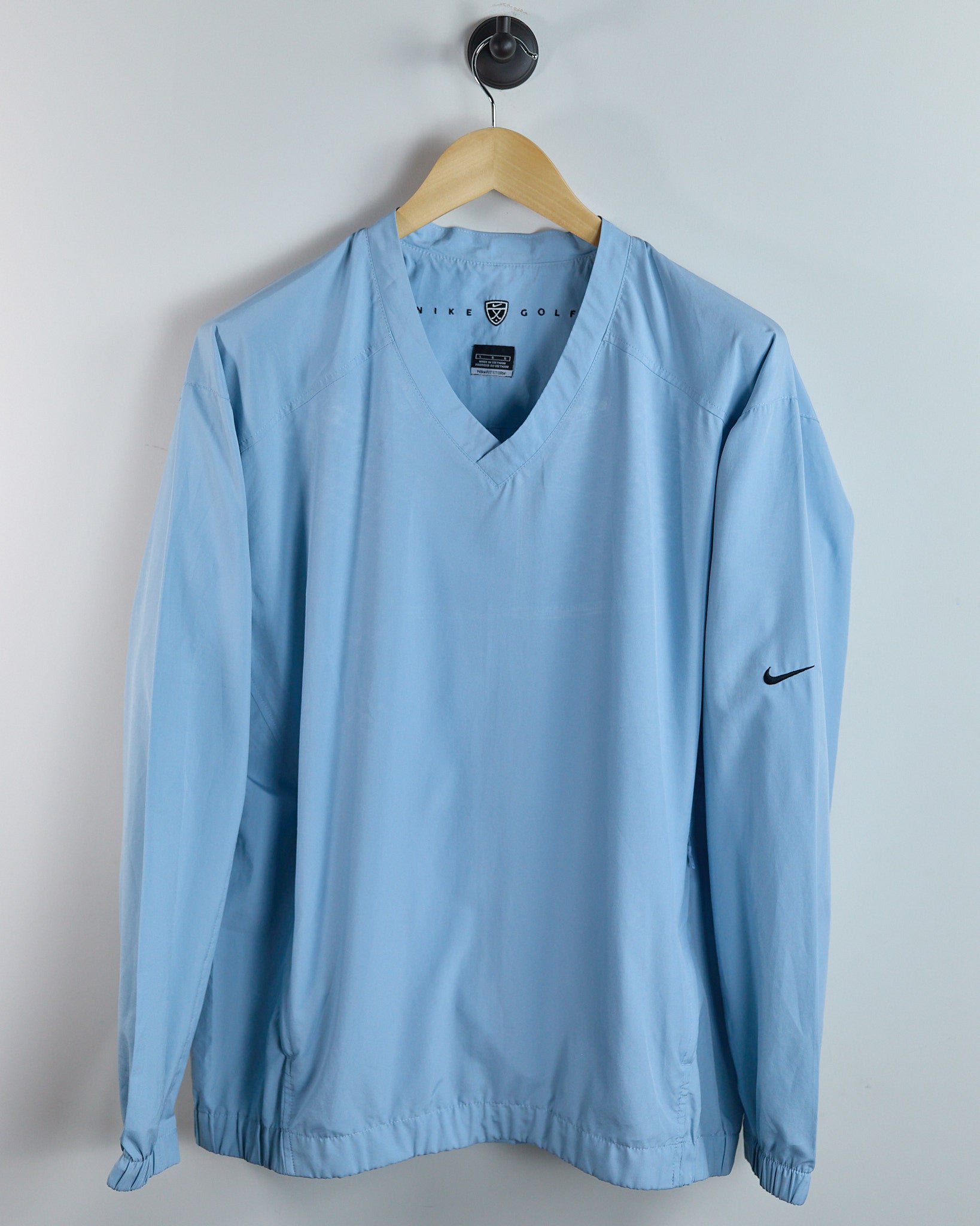 希少　NIKE GOLF Vネック　長袖ウインドプルオーバー ピステ 90s Nike Golf Baby Blue V Neck Zip Up Windbreaker (L) | Rules of