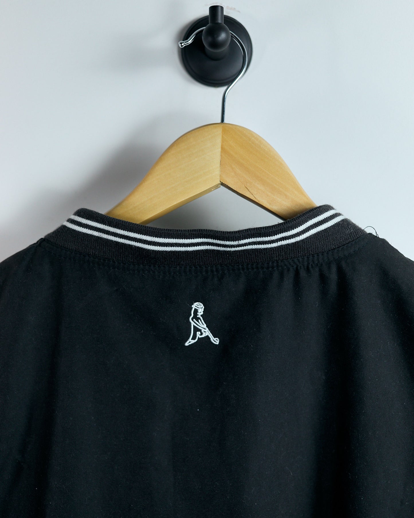 90s Ping Black Short Sleeve V Neck Windbreaker (M)