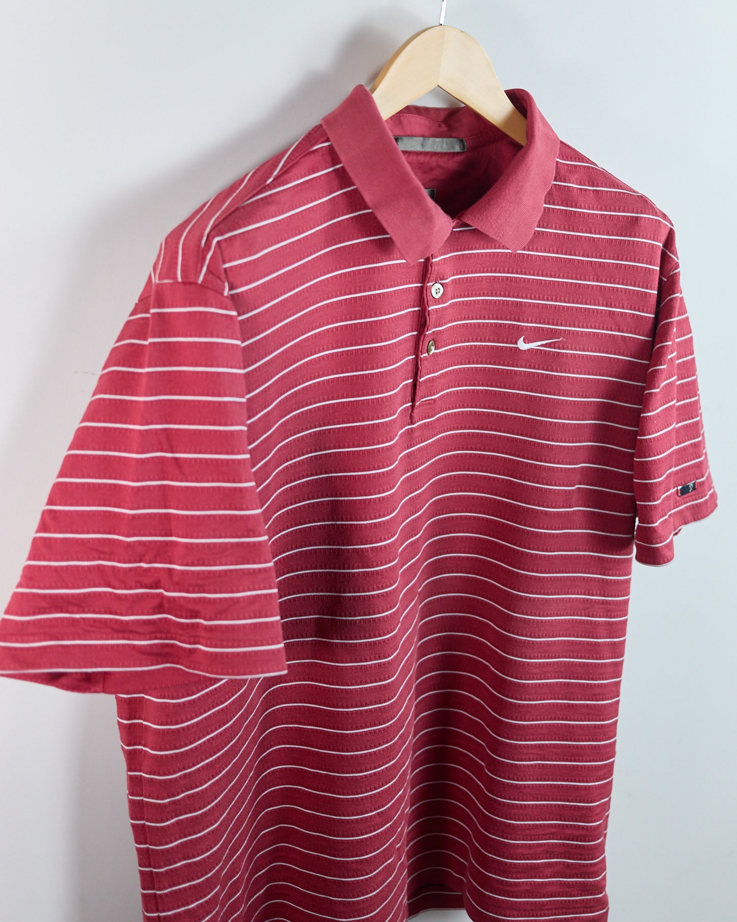 00s Nike Golf Tiger Woods Red/White Horizontal Striped Polo (L)