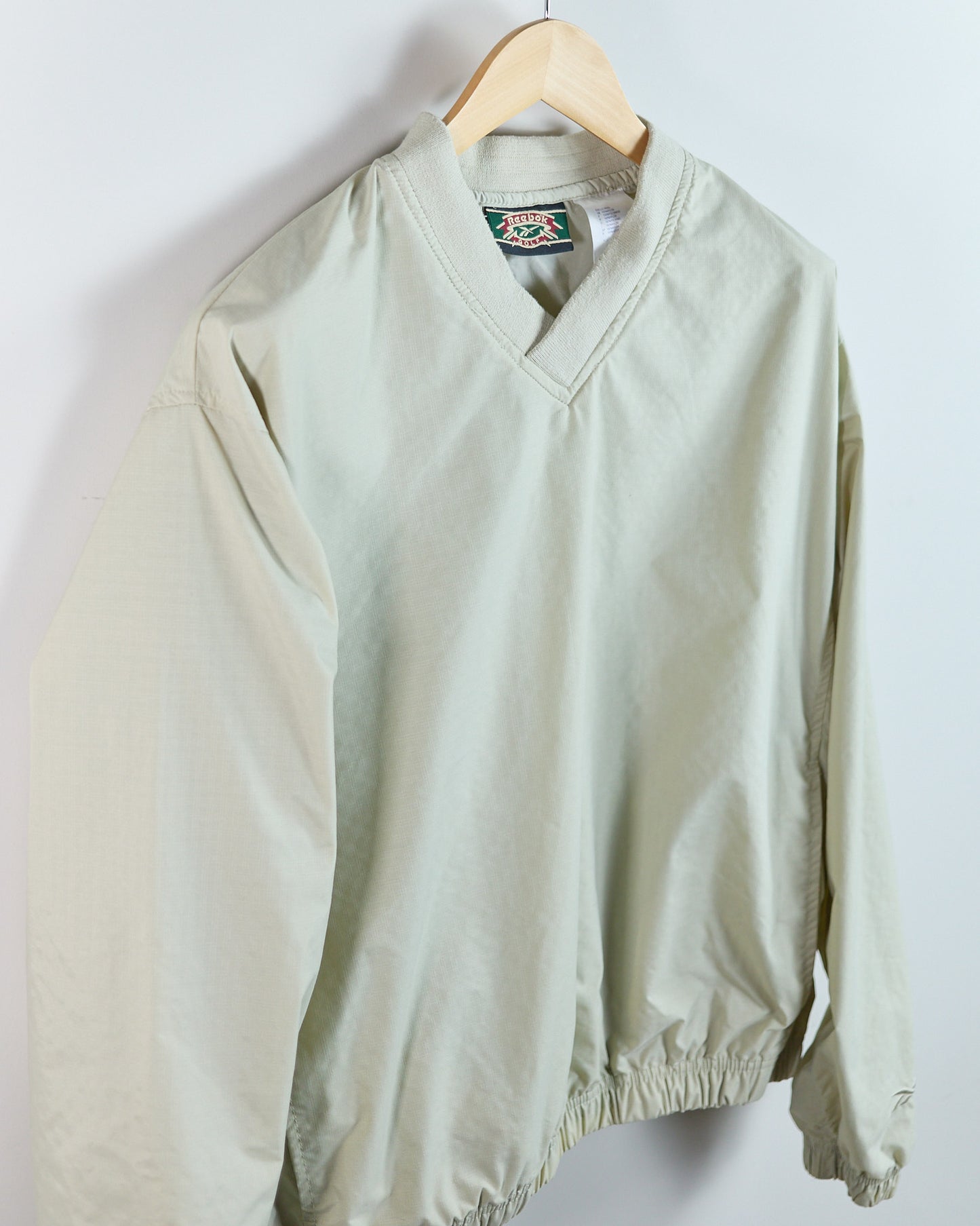 Early 90s Reebok Cream V Neck Windbreaker (M)