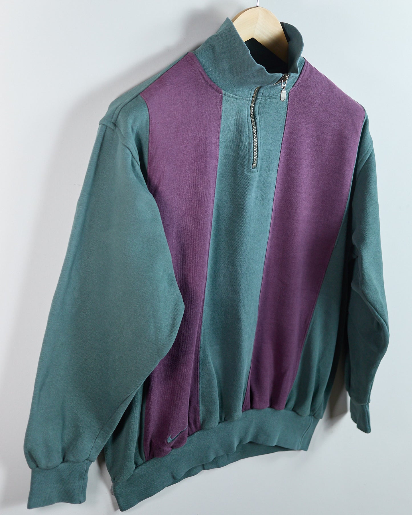 90s Nike Golf Swoosh 18 Green/Purple Stripe Quarter Zip Jumper (M)