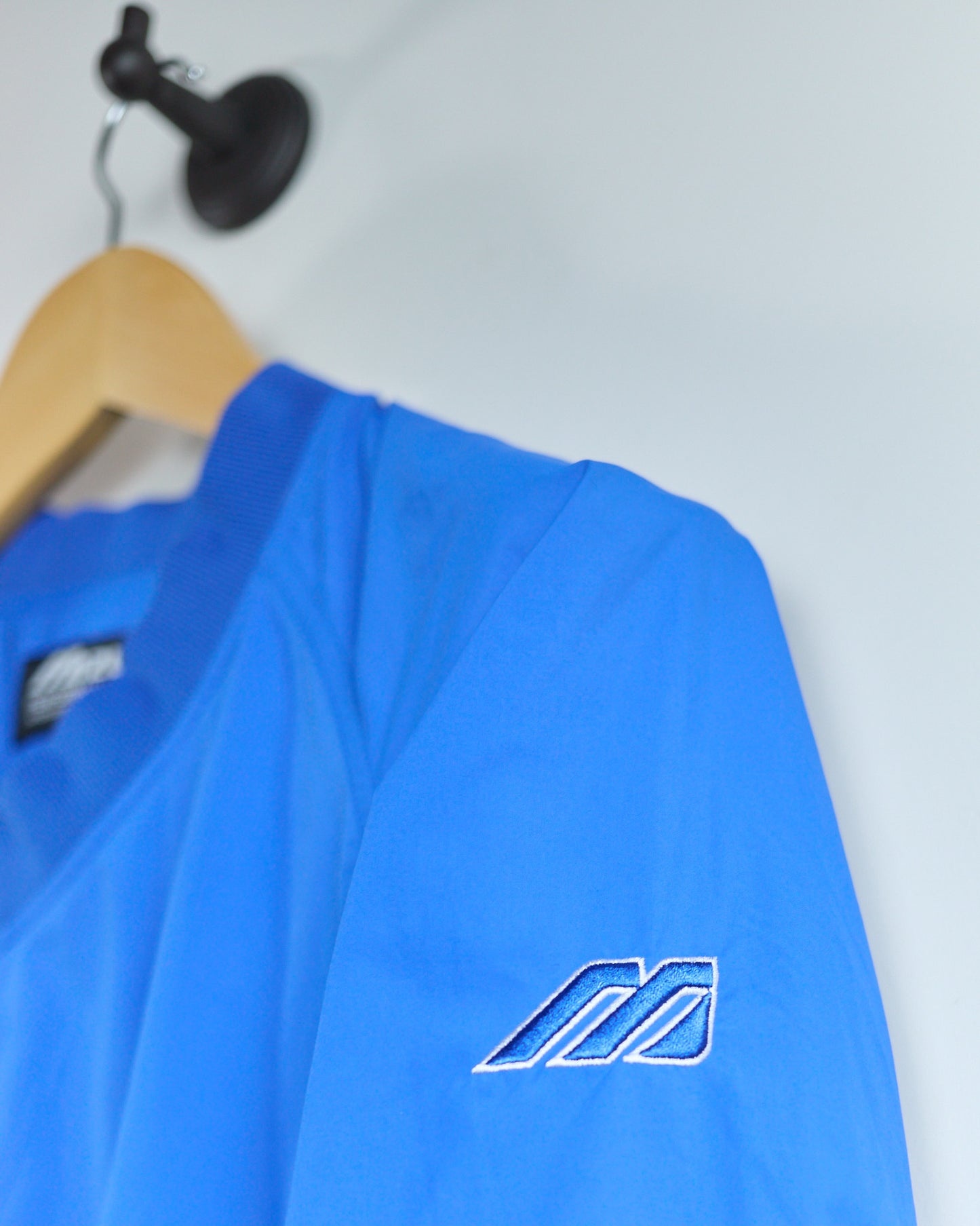 90s Mizuno Golf Blue V Neck Windbreaker (L)