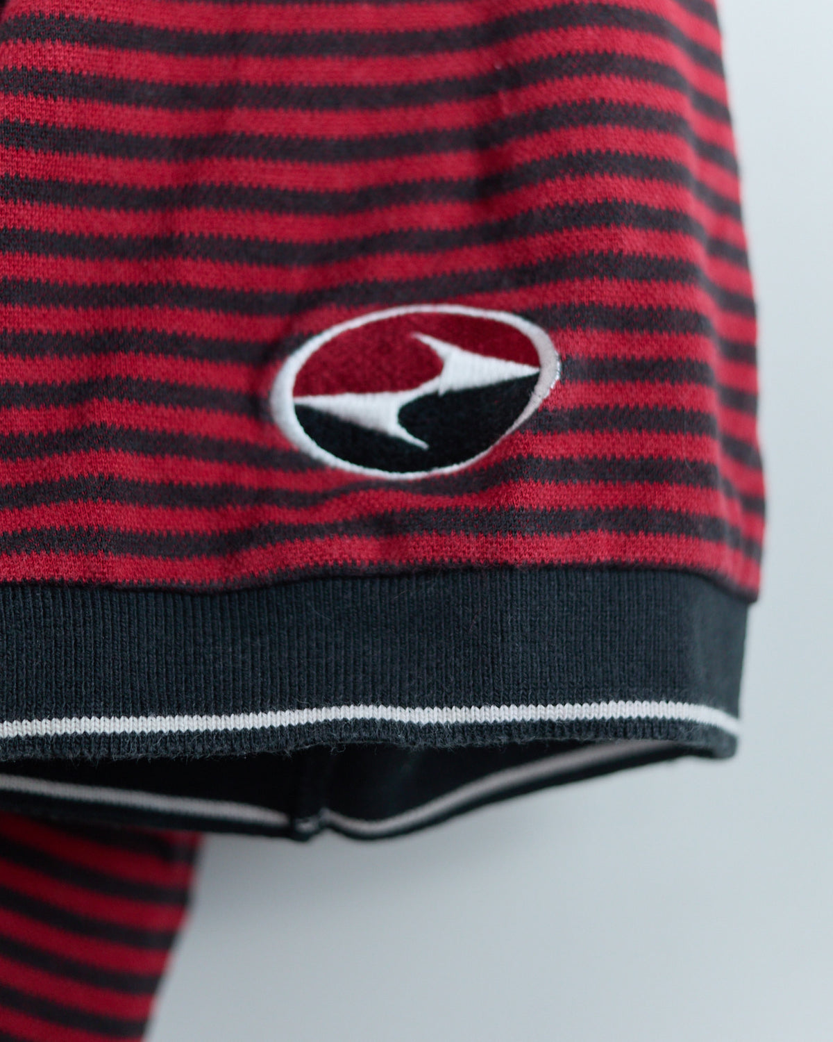 90s Nike Golf Tiger Woods Yin Yang Red/Black Stripe Pattern  Zip Up Polo (XL)