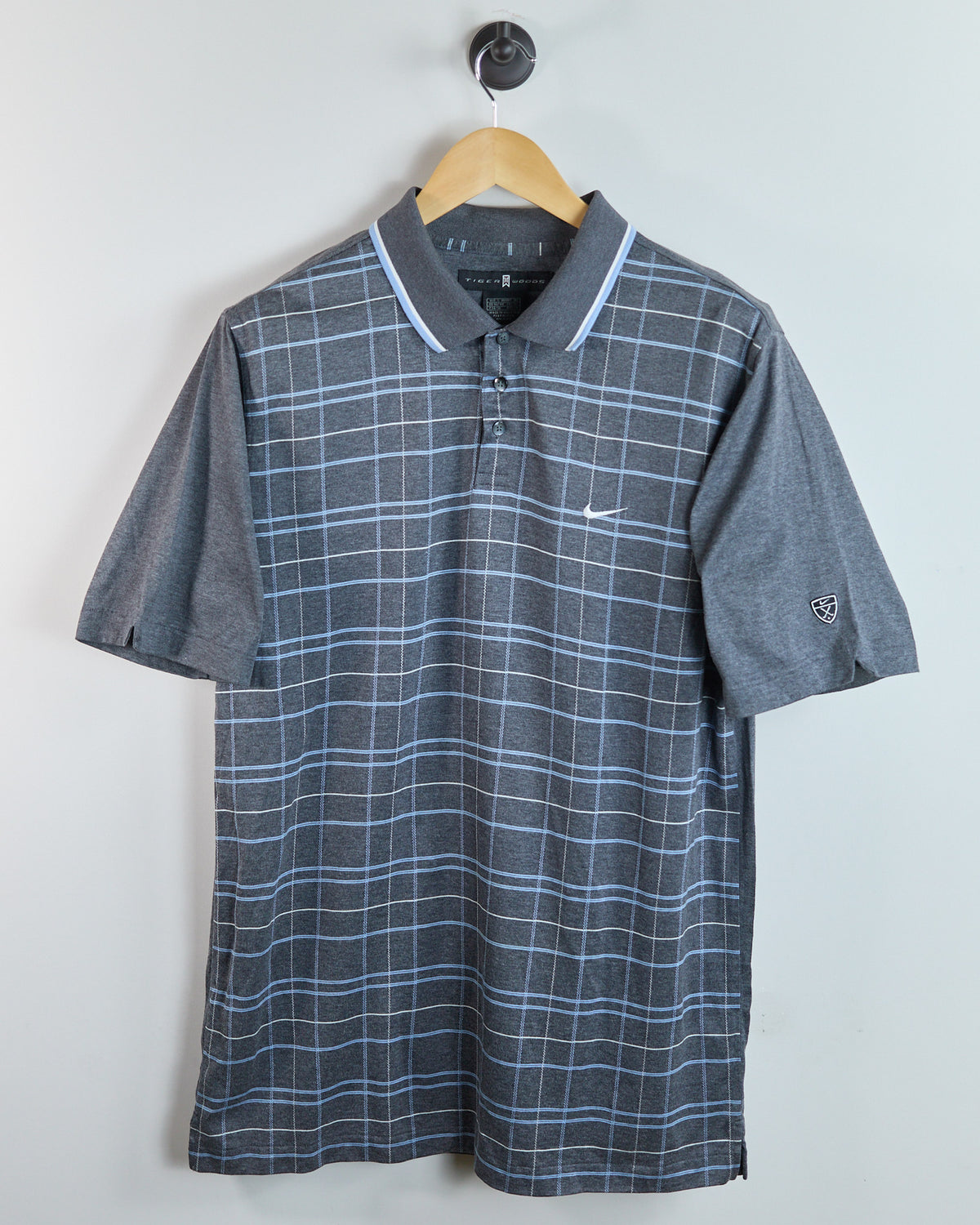 90s to early 00s Nike Golf Shield Tiger Woods Logo Dark Grey/Light Blue Stripe Pattern Polo (L)