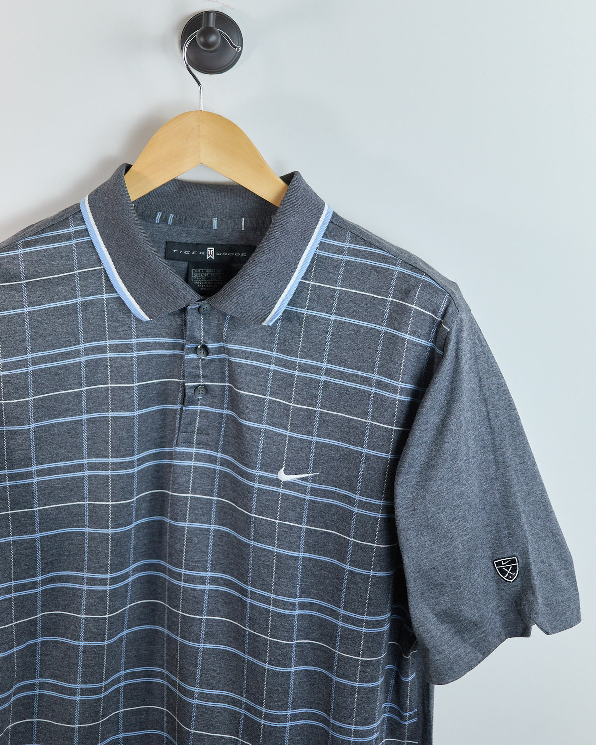 90s to early 00s Nike Golf Shield Tiger Woods Logo Dark Grey/Light Blue Stripe Pattern Polo (L)