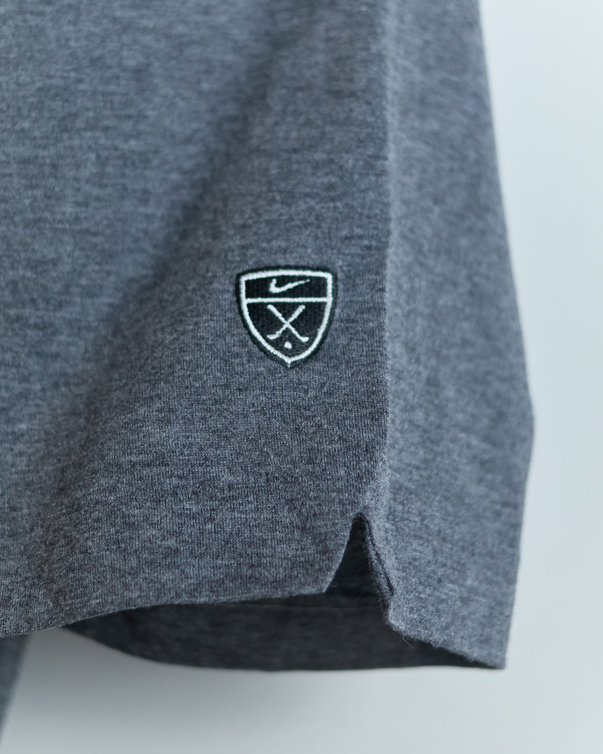 90s to early 00s Nike Golf Shield Tiger Woods Logo Dark Grey/Light Blue Stripe Pattern Polo (L)