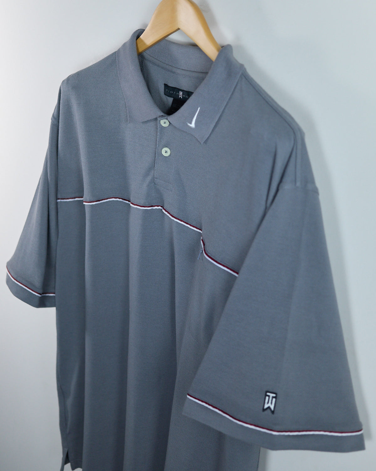 90s to 00s Nike Golf Tiger Woods Grey, Red/White Horizontal Stripe Polo (XL)