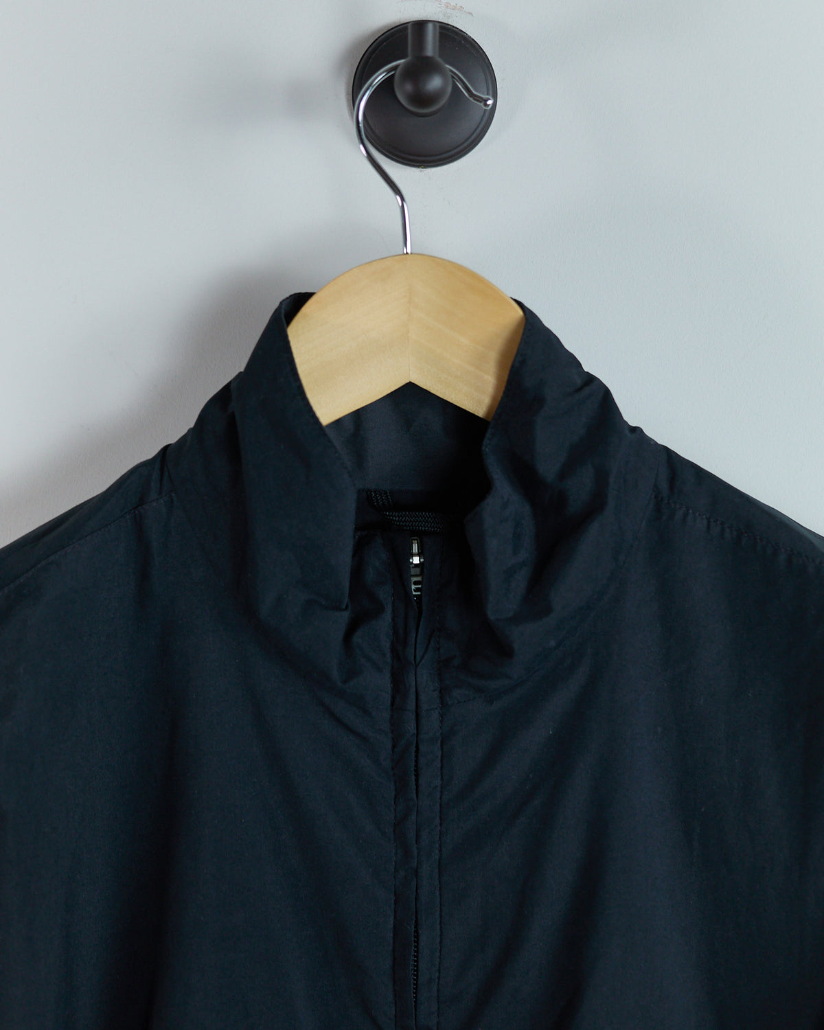 Late 90s Nike Golf Shield Logo Black Zip Up Windbreaker (M)