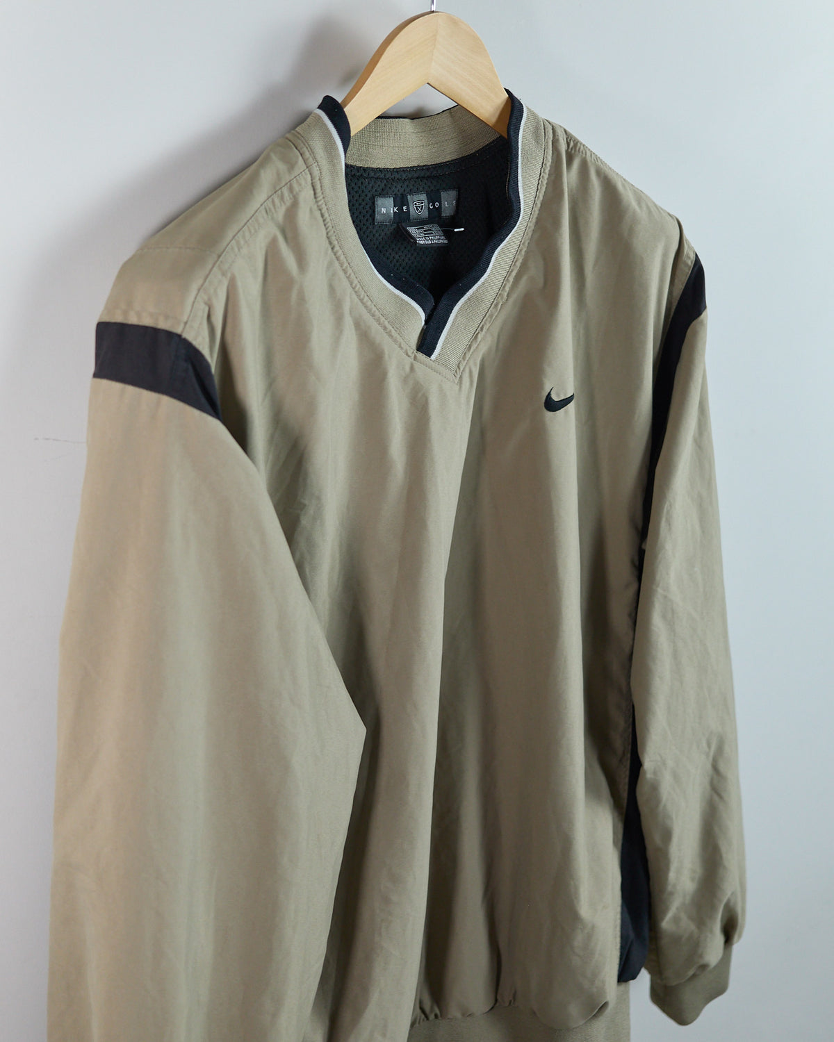 90s Nike Golf Beige V Neck Windbreaker (L)