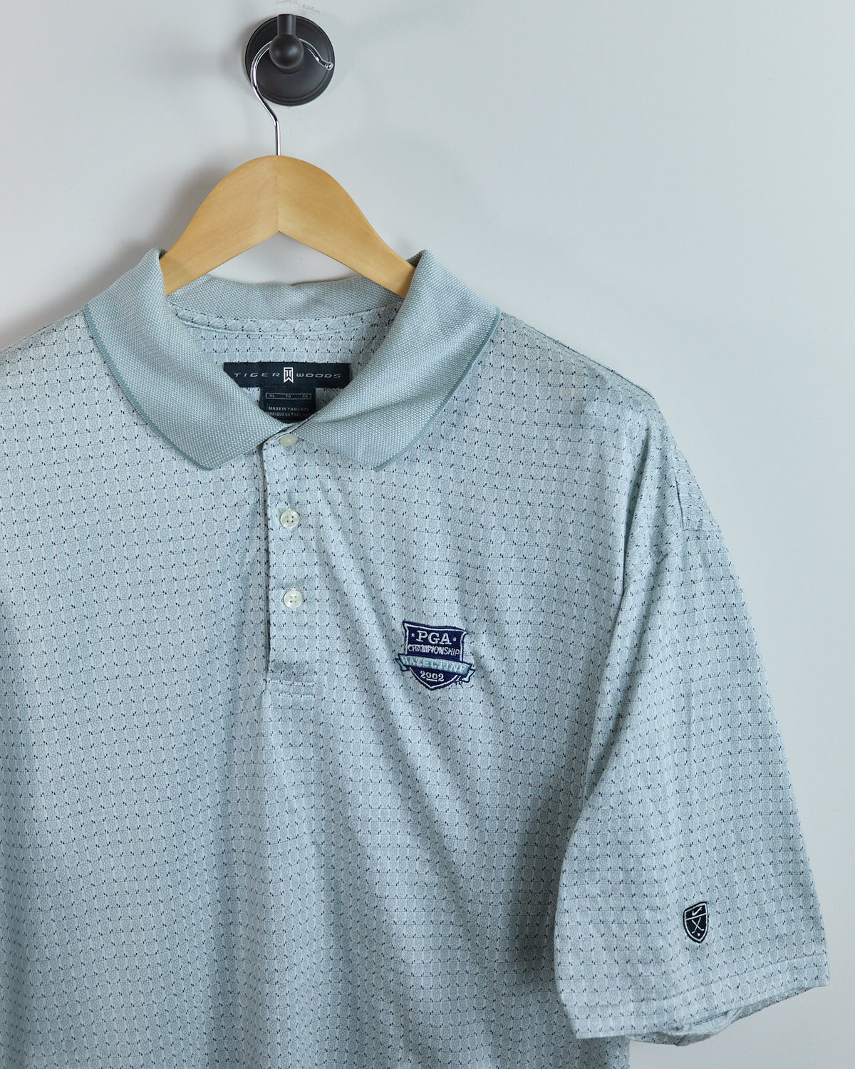 2002 Nike Golf Tiger Woods Shield Logo Pattern Polo, PGA Championship Polo (XL)