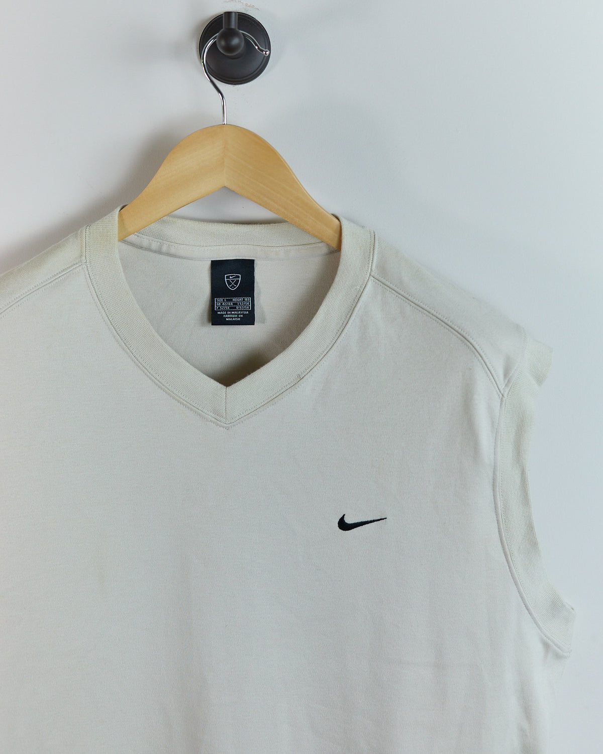 00s Nike Golf Shield Logo Cream V Neck Vest (L)