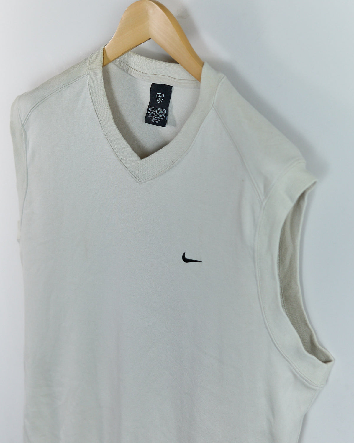 00s Nike Golf Shield Logo Cream V Neck Vest (L)