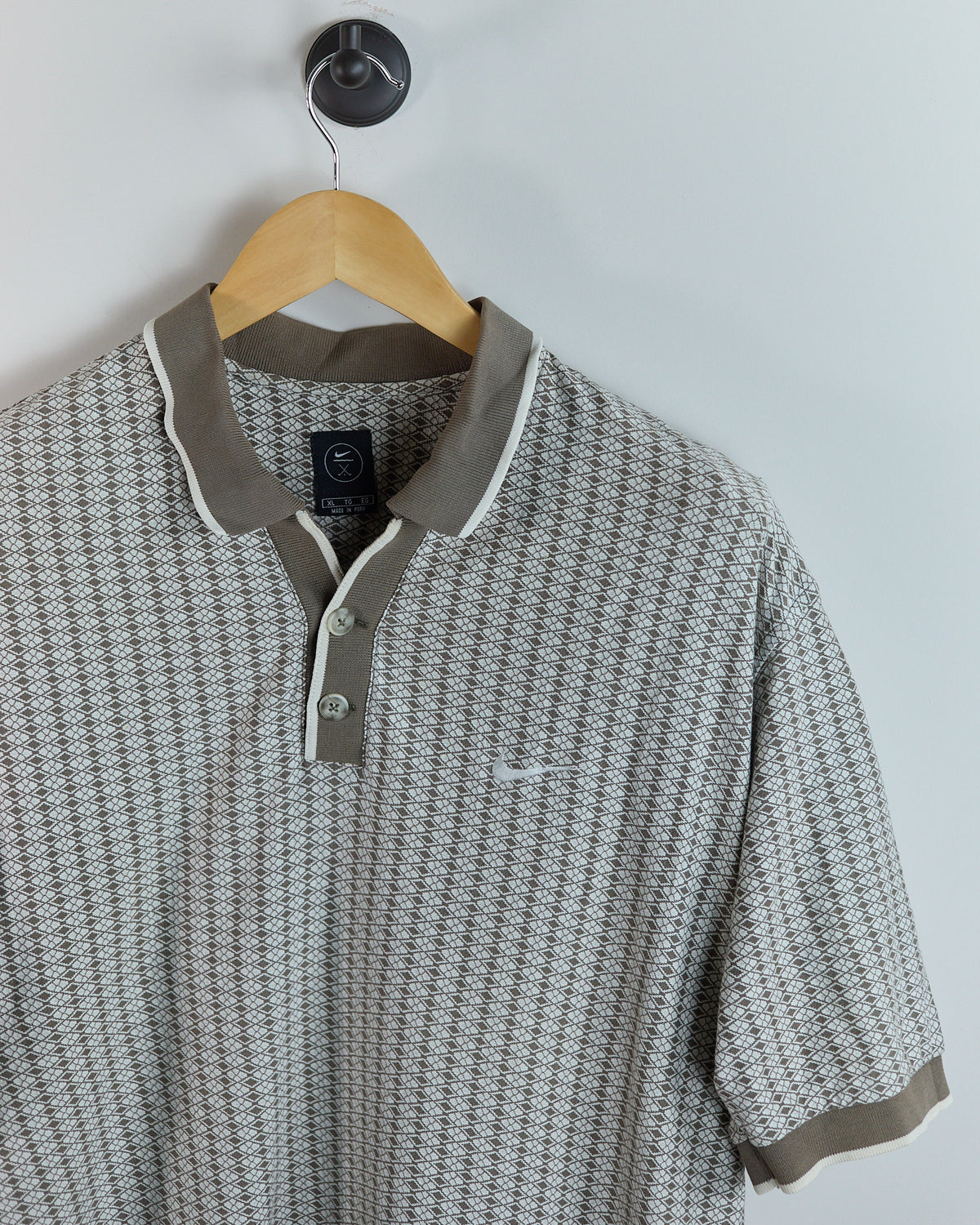 90s Nike Golf Swoosh White/Brown Diamond Pattern Polo (XL)