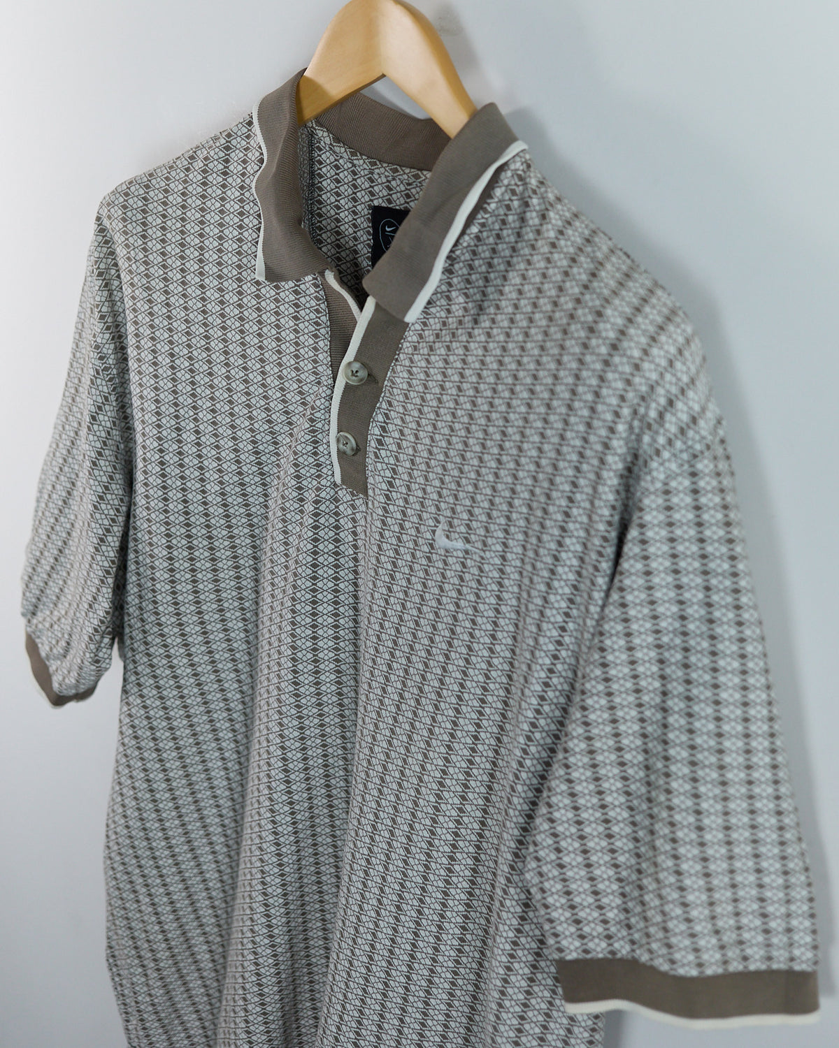 90s Nike Golf Swoosh White/Brown Diamond Pattern Polo (XL)