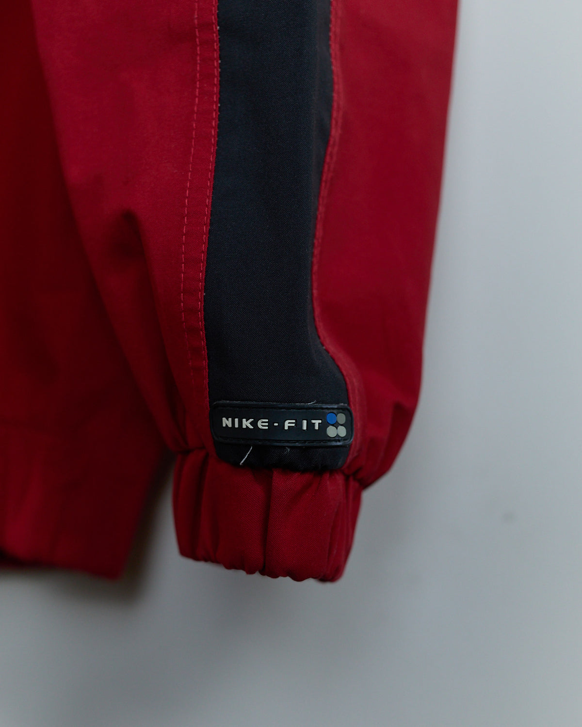 90s Nike Golf Tiger Woods Yin Yang Red/Black Quarter Zip Windbreaker (M)