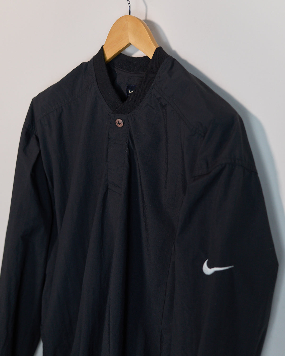 Early 90s Nike Golf Black Crew Neck Windbreaker (M)