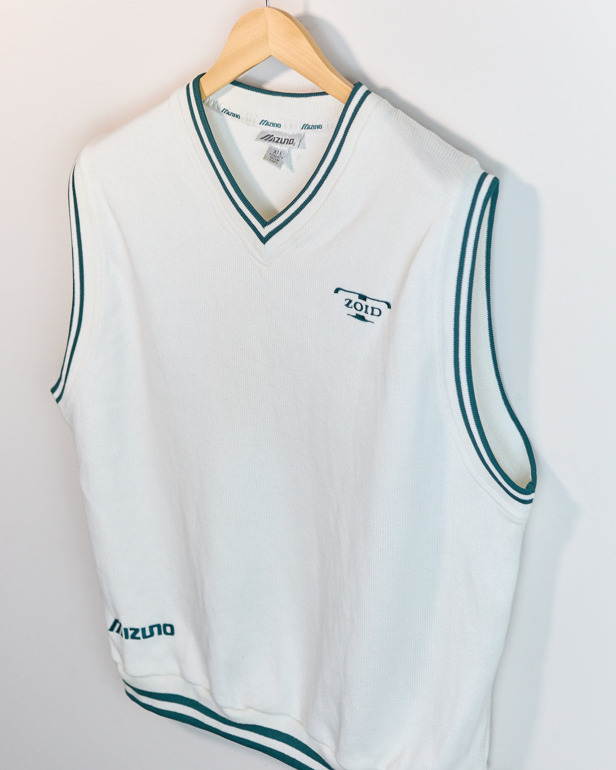 90s Mizuno Golf White/Green Vest (XXL but smaller)
