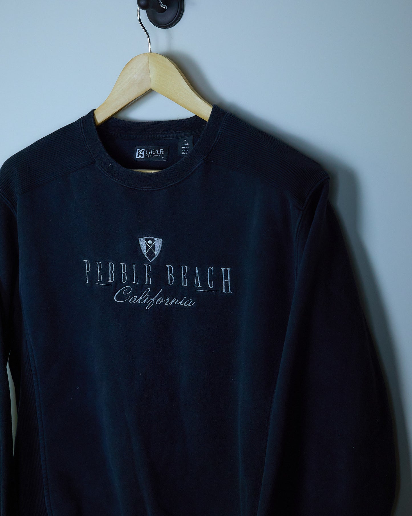 Early 90s Gear For Sports, Pebble Beach, Black/Silver Crew Neck Jumper (M)