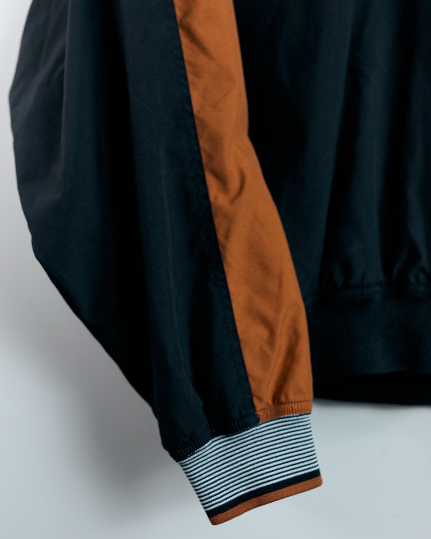 90s TaylorMade Black/Orange V Neck Windbreaker Jacket (XL)