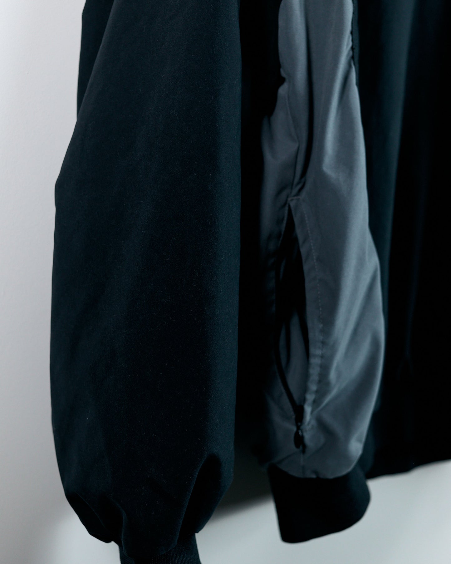 90s Nike Golf Black/Grey V Neck Windbreaker Jacket (L)