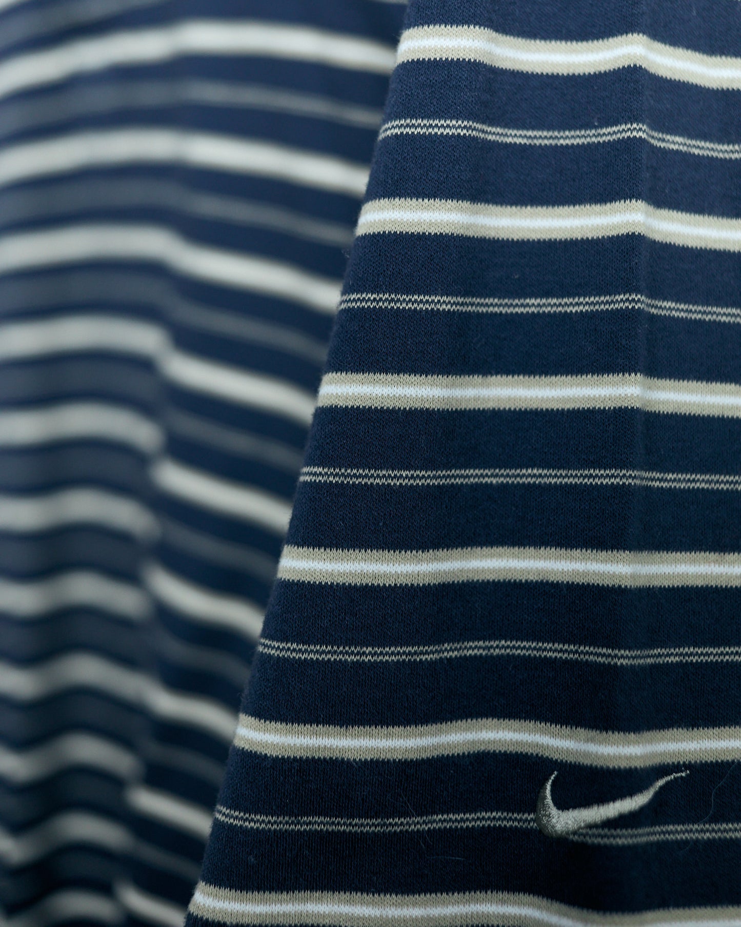 00s Nike Golf Navy Blue/Cream Horizontal Stripe Polo (M)