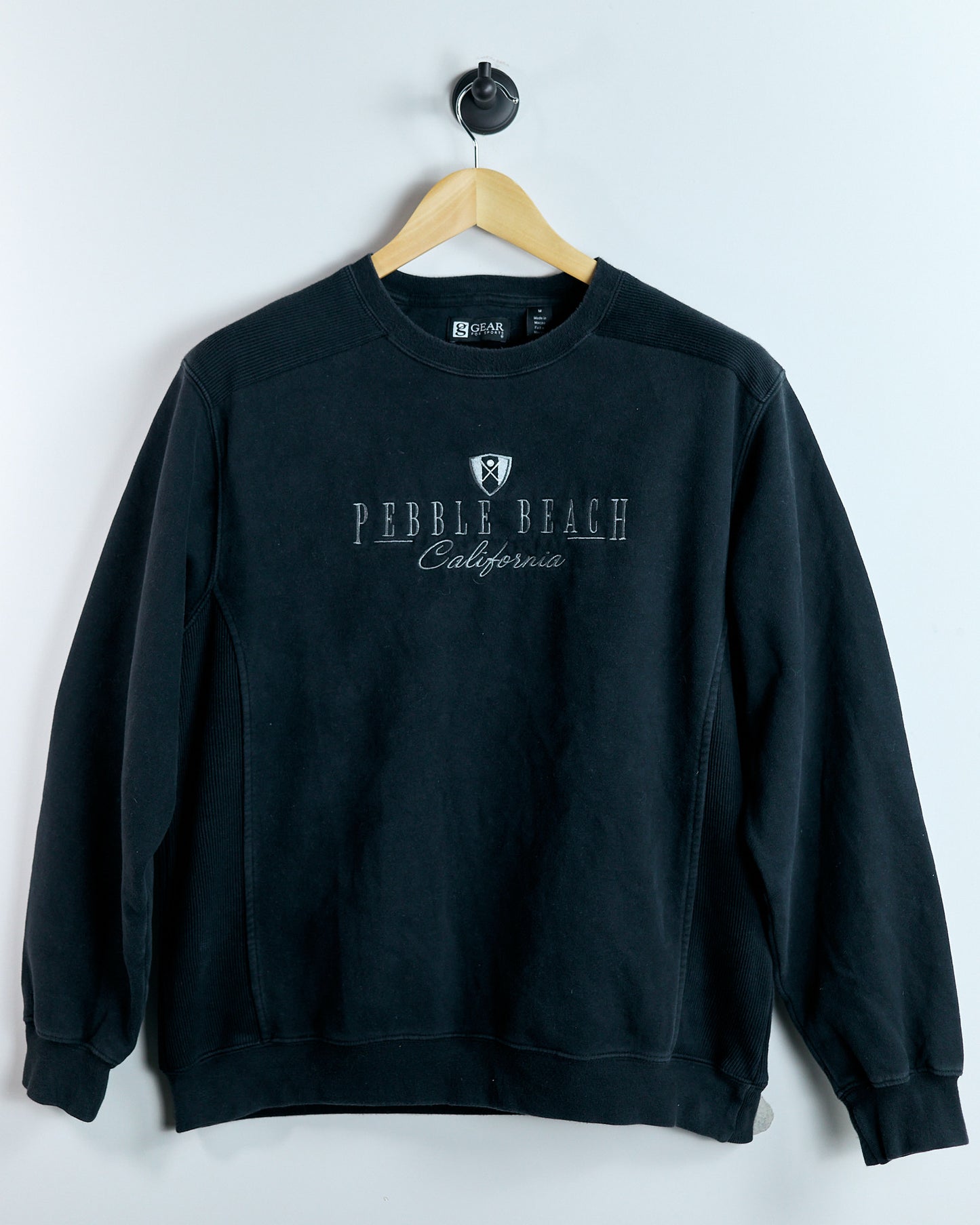 90s Pebble Beach Black Crew Neck Jumper by Gear for Sports (M)