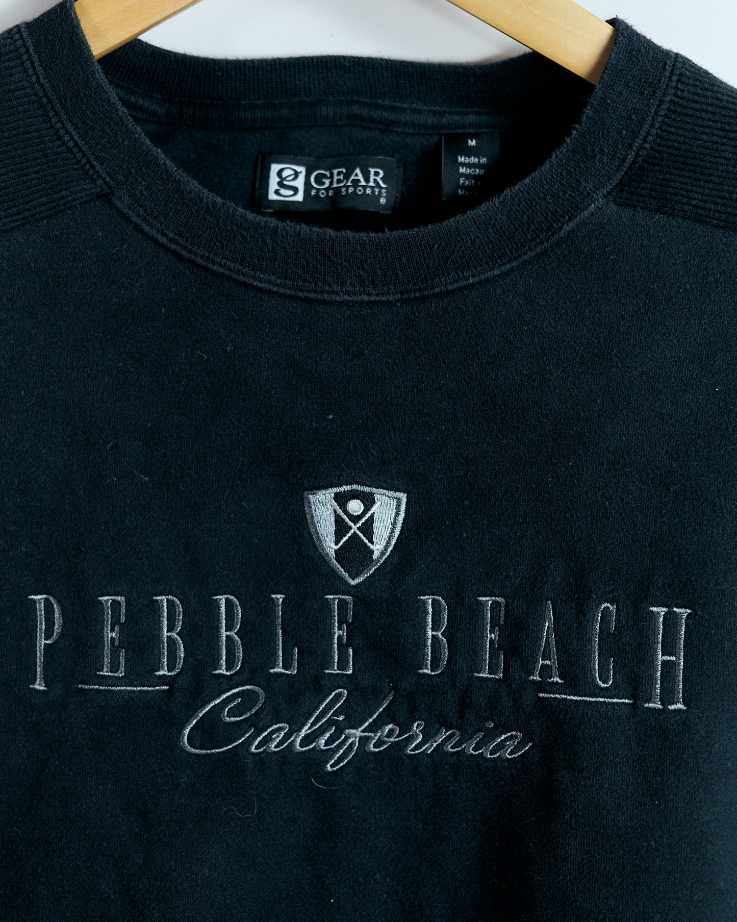90s Pebble Beach Black Crew Neck Jumper by Gear for Sports (M)