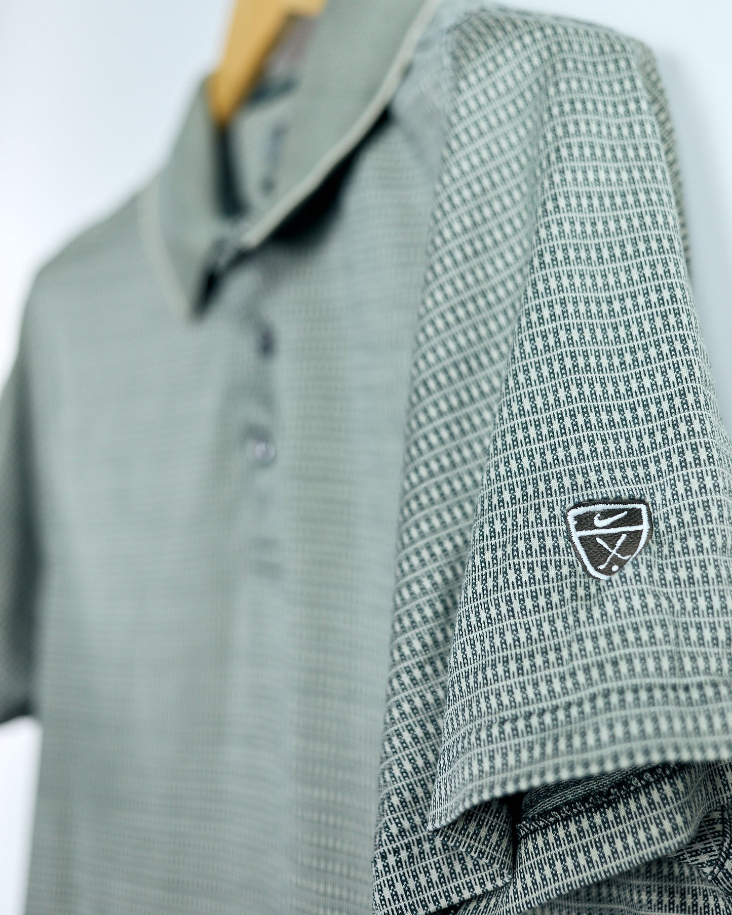 90s Nike Shield Logo Cream and Green Pattern Polo (M)