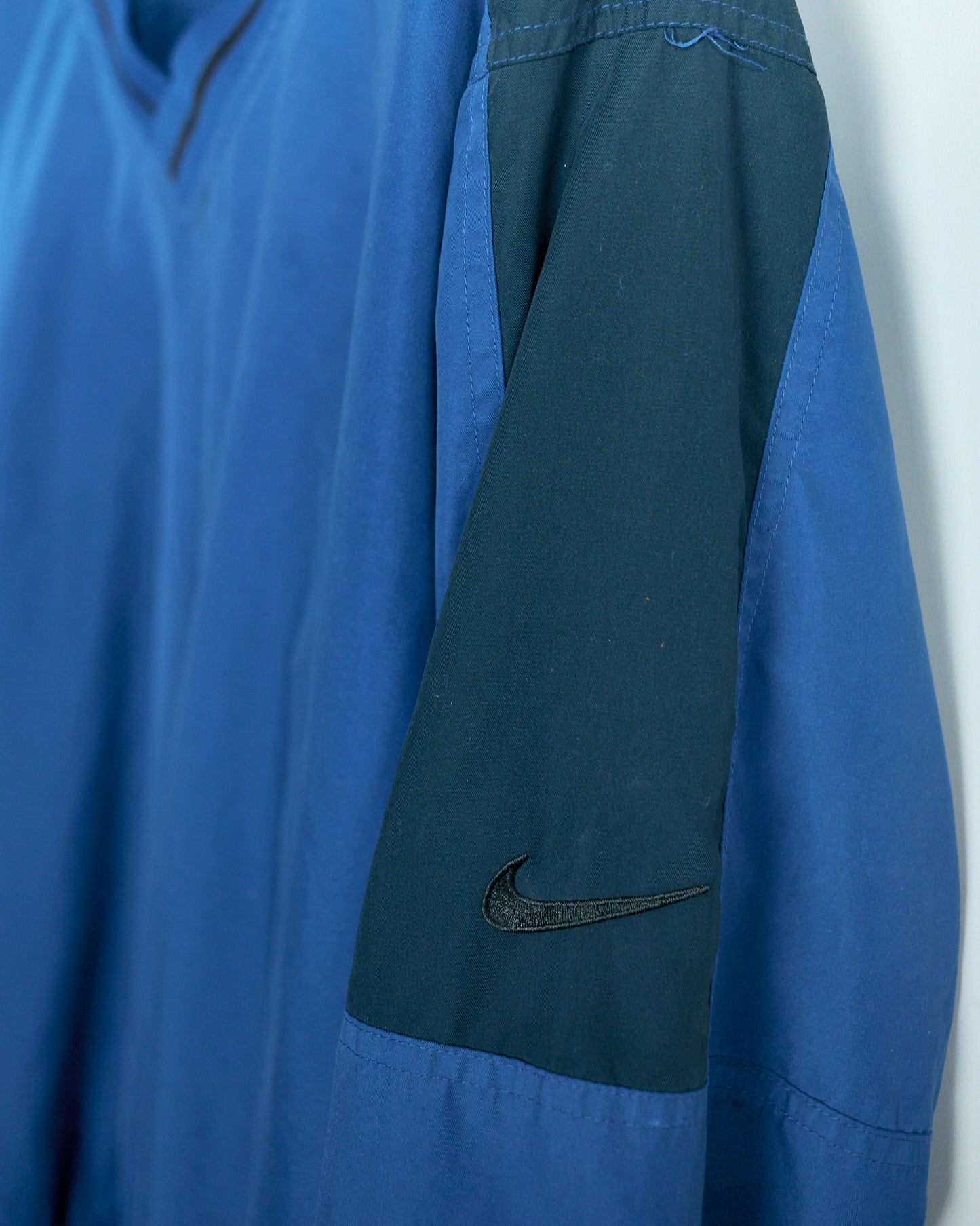 90s Nike Golf Blue/Dark blue V Neck Windbreaker (M)