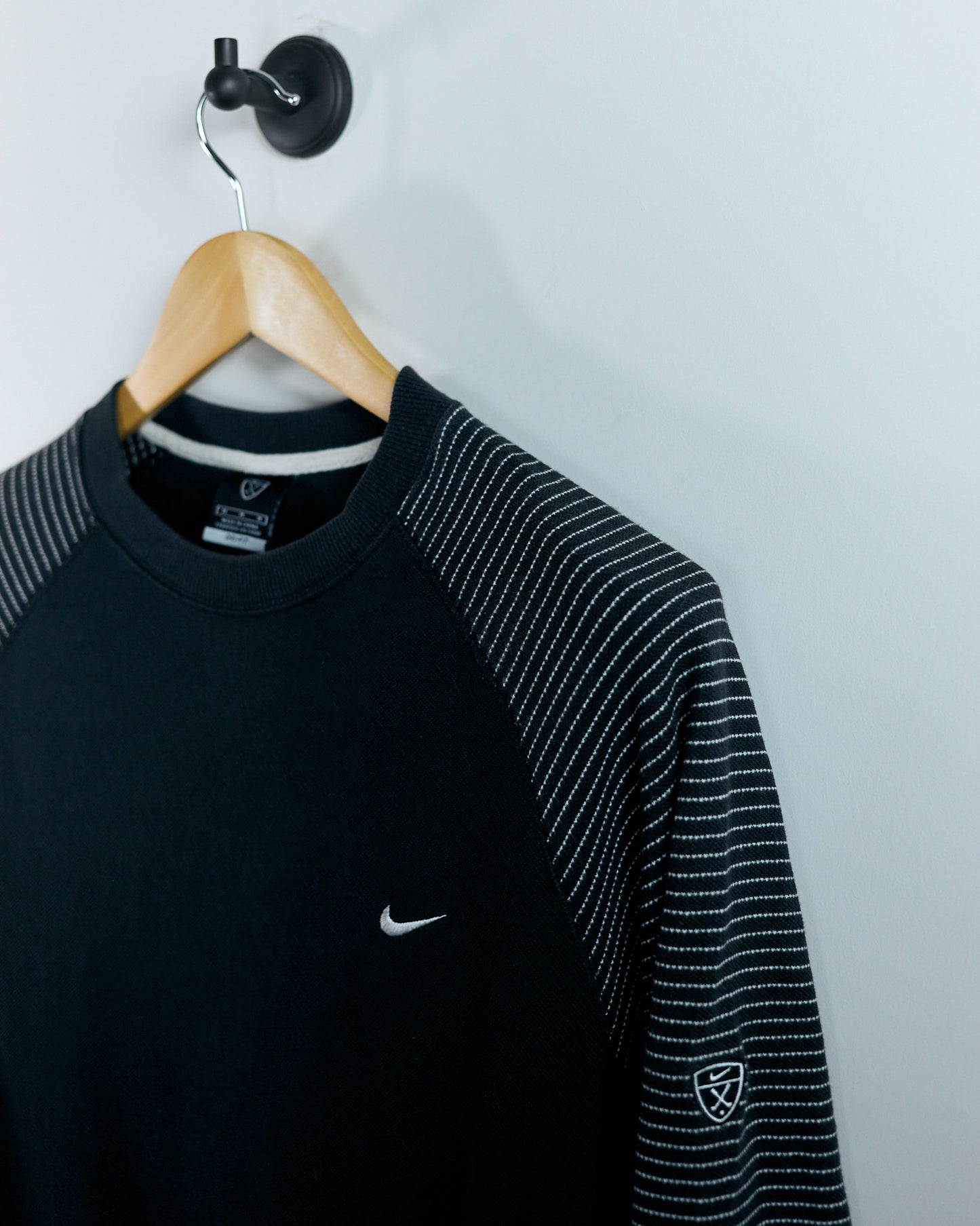 90s Nike Shield Logo Black/White Long Sleeve Stitch Crew Neck Jumper (M)