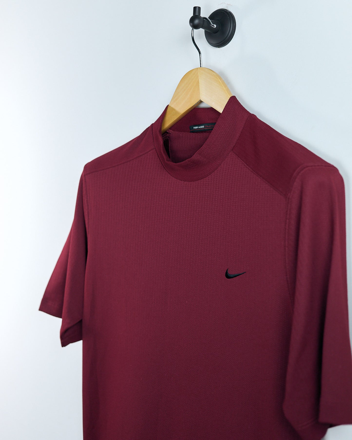 90s Tiger Woods Sunday Red Mock Neck Dri-Fit T-Shirt (S)