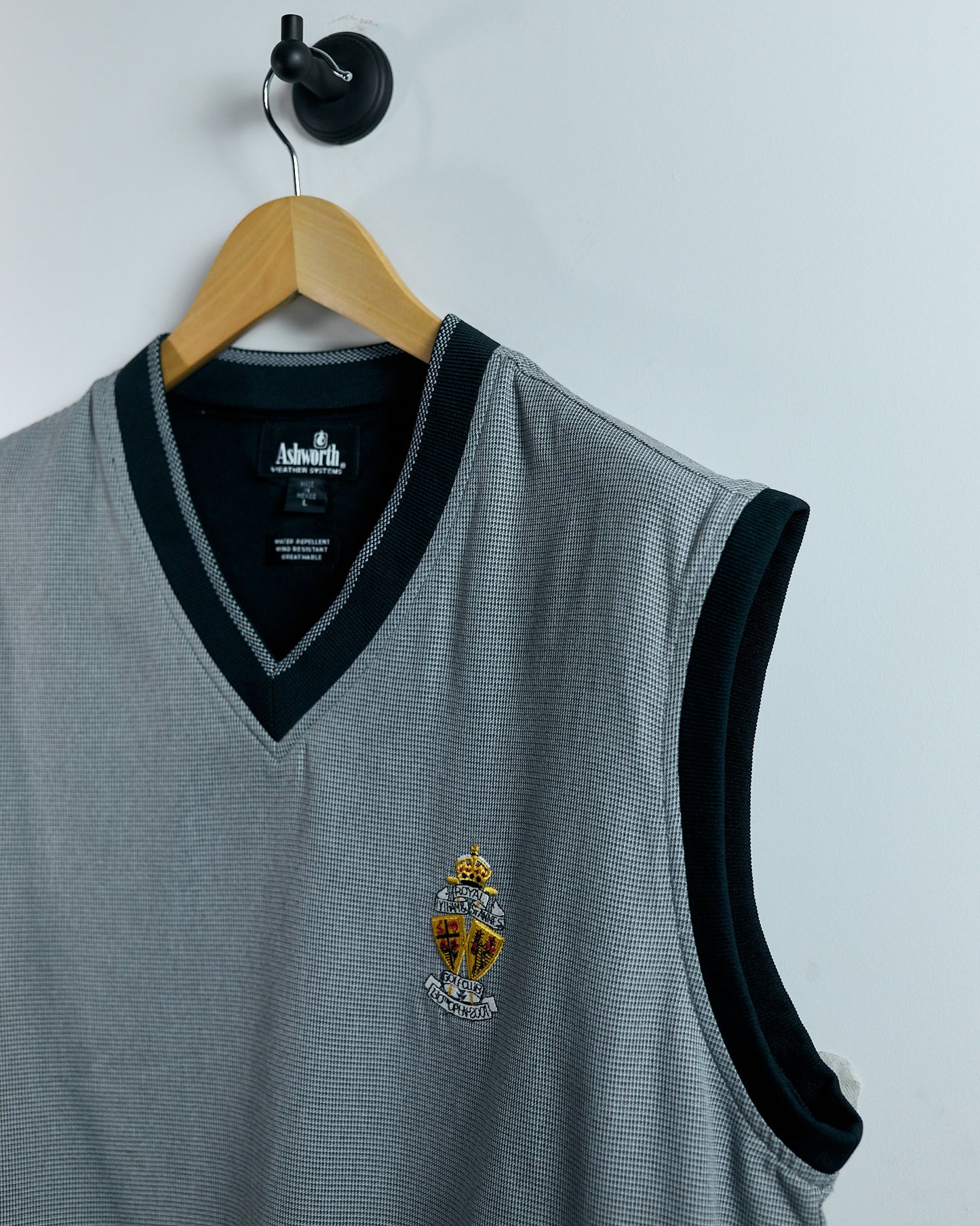 00s Ashworth, Open Championships x Royal Lytham St Annes golf club crest, V Neck Vest (L)
