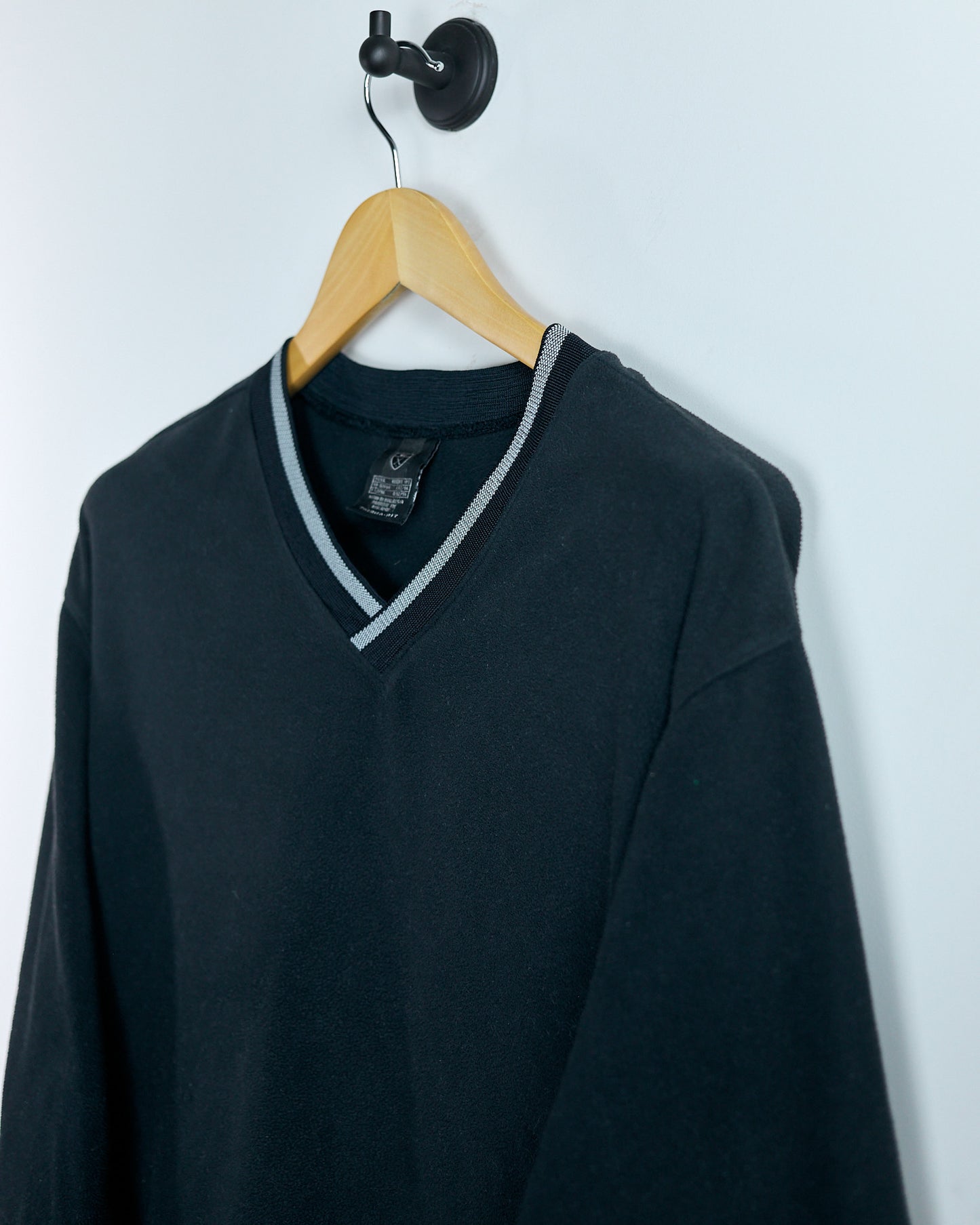 90s Nike Shield Logo Black Therma-Fit V Neck Jumper (L)