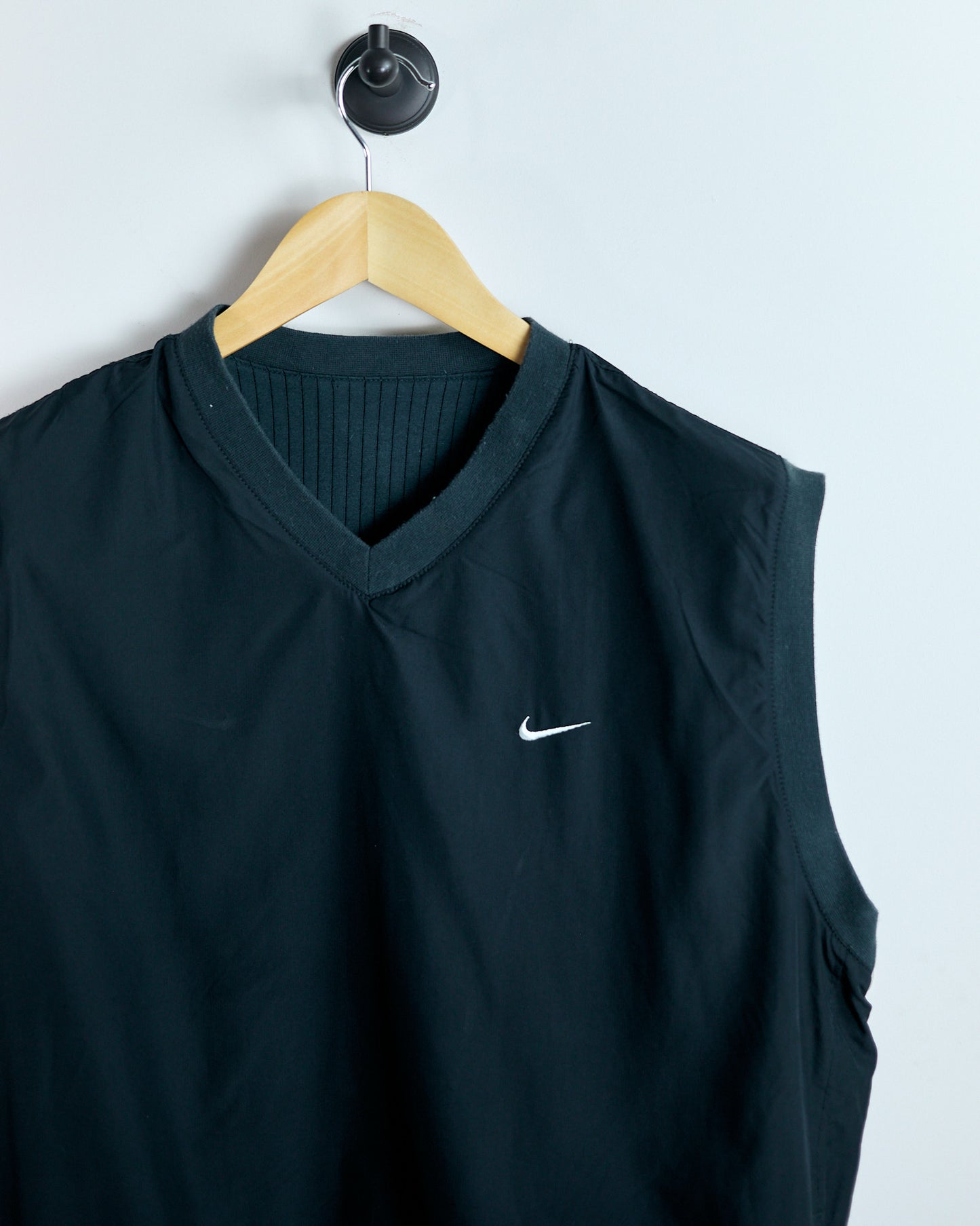 90s Nike Shield Logo Black Reversible V-Neck windbreaker gilet (S)