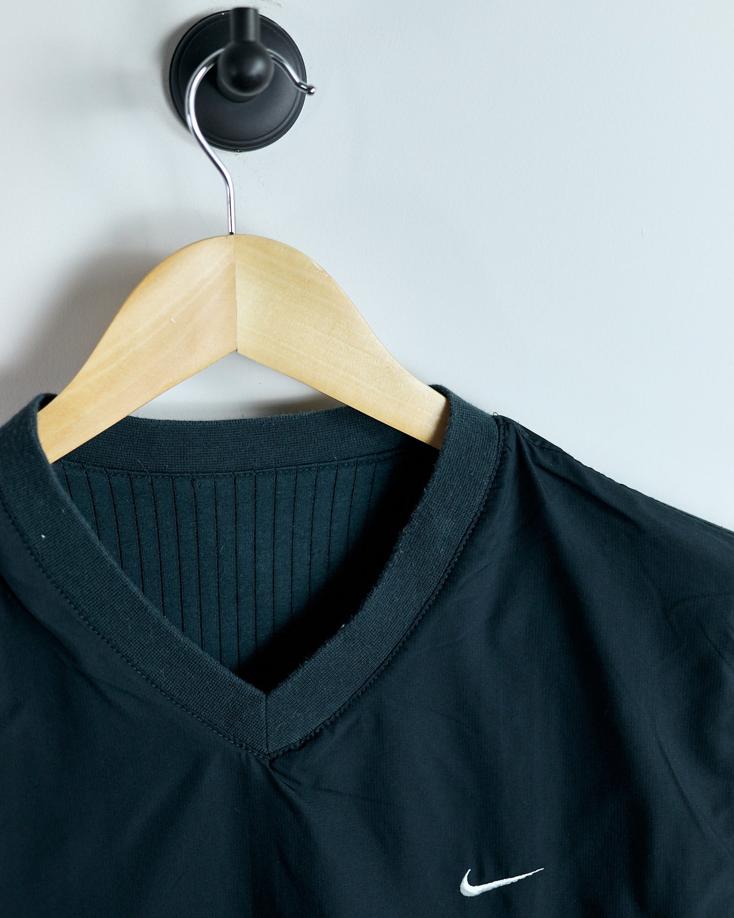 90s Nike Shield Logo Black Reversible V-Neck windbreaker gilet (S)