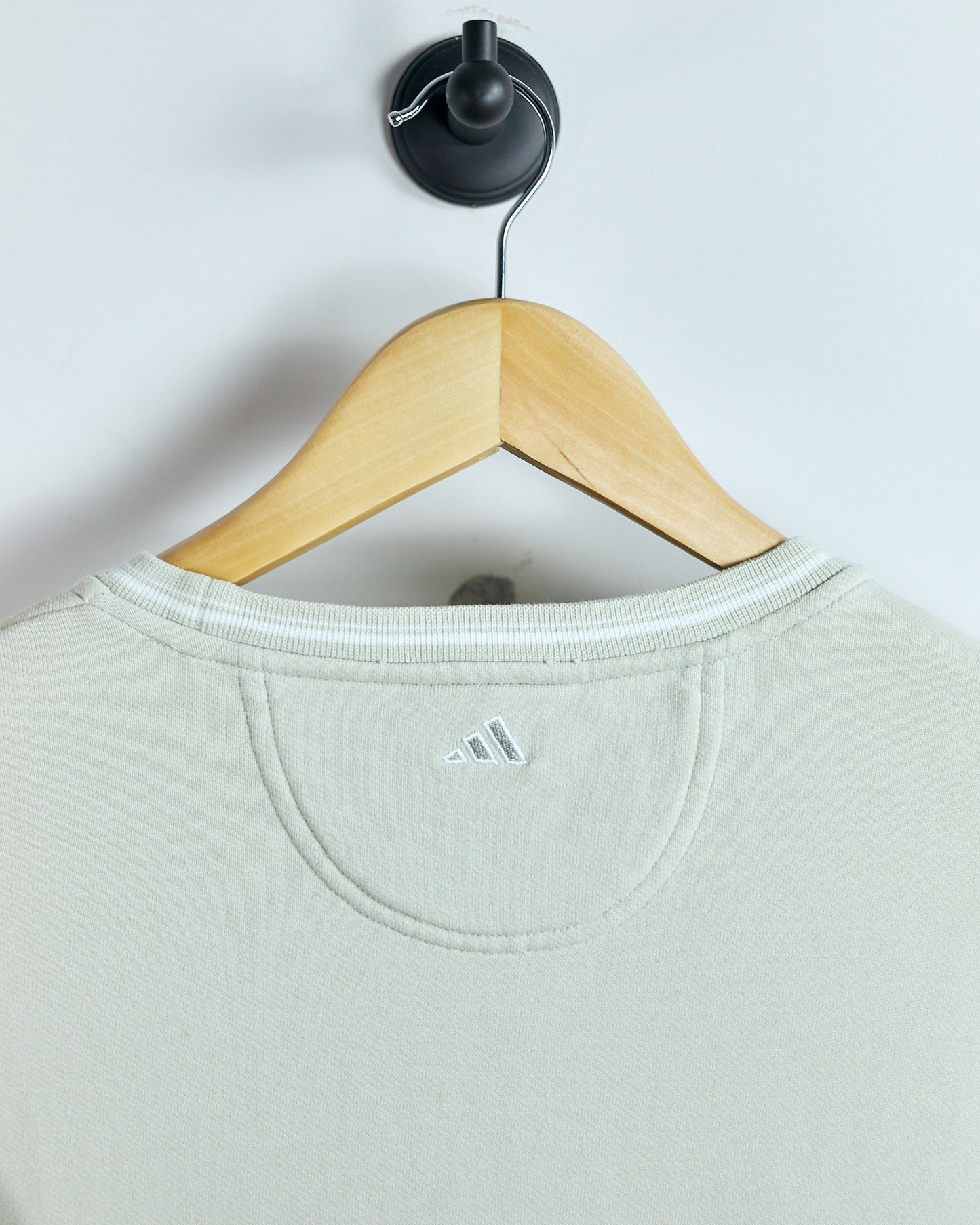 90s Adidas Cream Crew Neck Jumper (S)