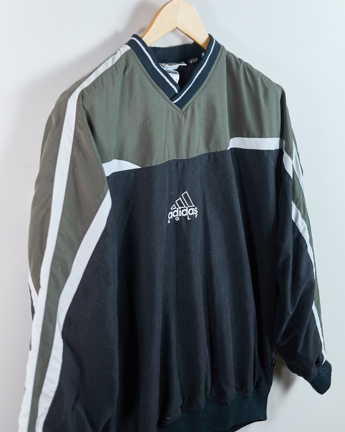 90s Adidas Golf Black and Green V Neck Windbreaker (M)
