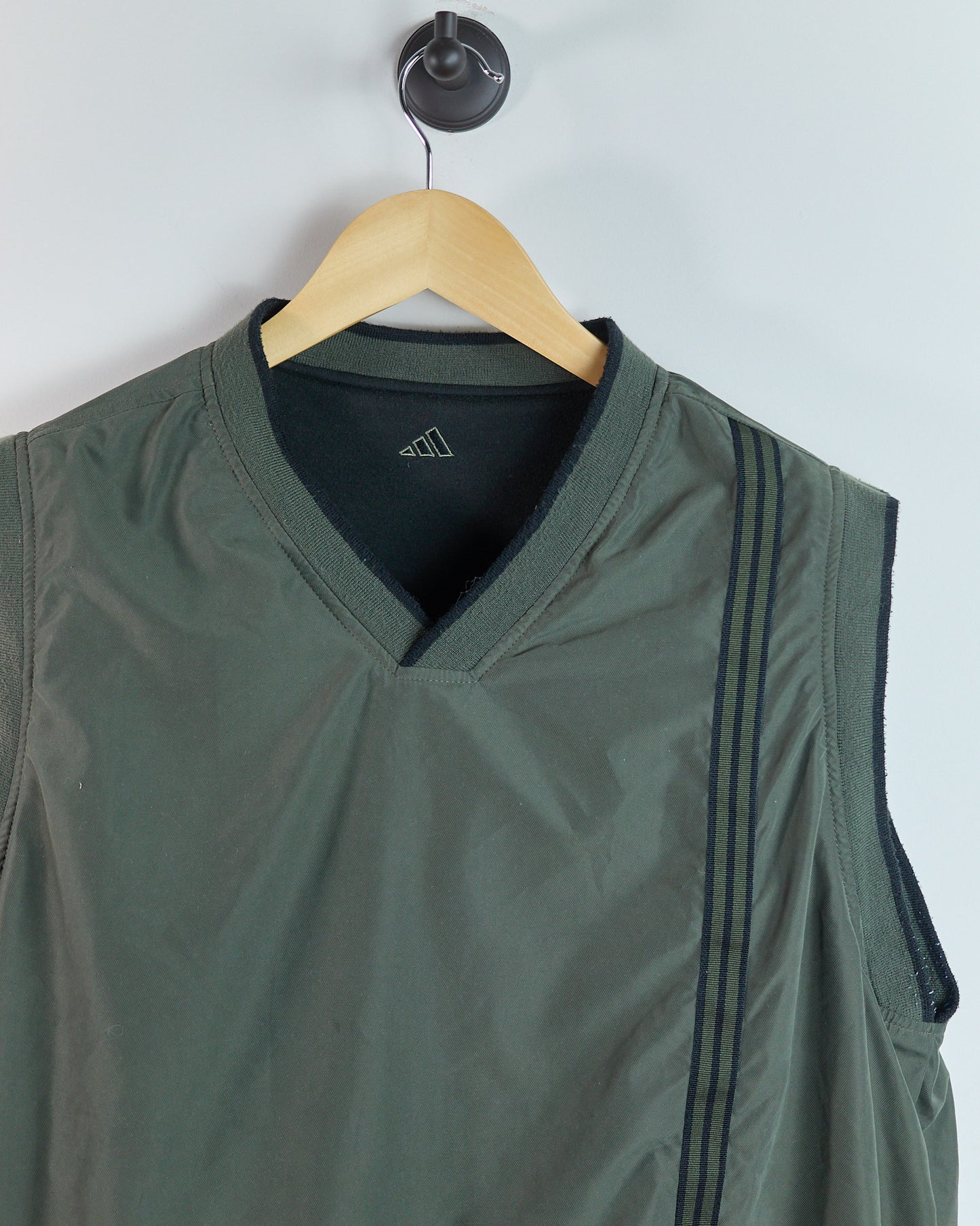 90s Adidas Golf Black/Green Reversible V Neck Windbreaker (M)