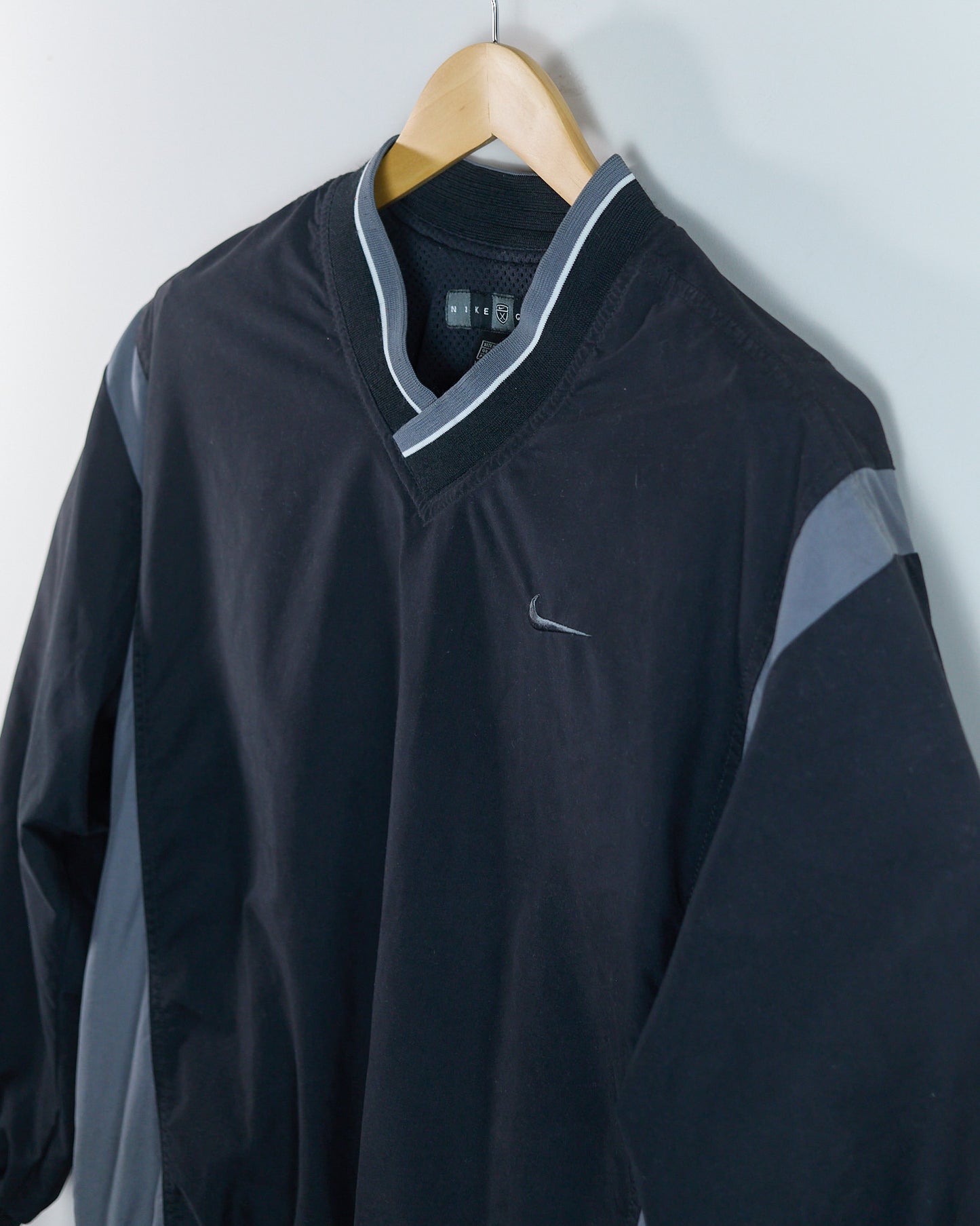 90s Nike Golf Black/Grey V Neck Windbreaker (M)