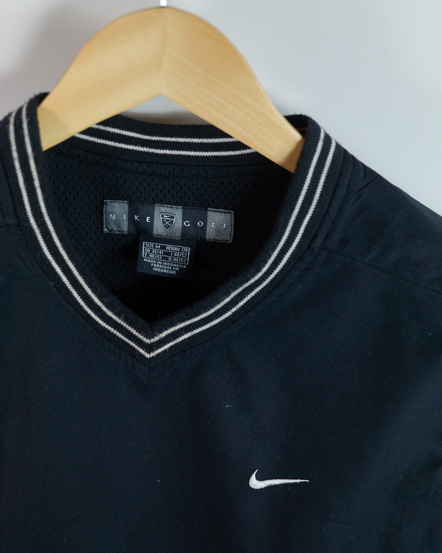 90s Nike Golf Black/White Crew Neck Windbreaker Vest (M)