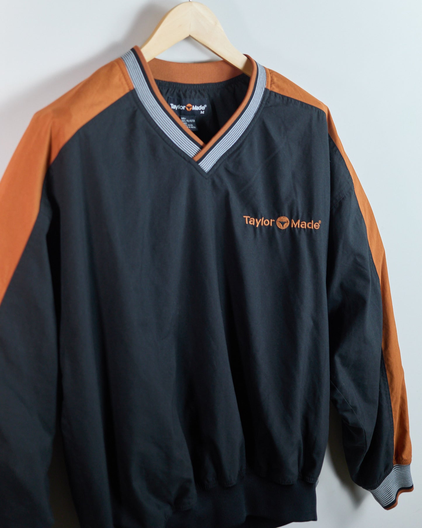 90s TaylorMade Black/Orange V Neck Windbreaker (M)