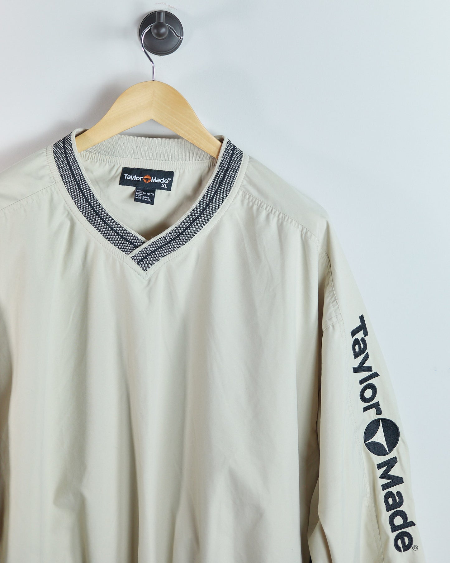 90s TaylorMade Cream V Neck Windbreaker (XL)