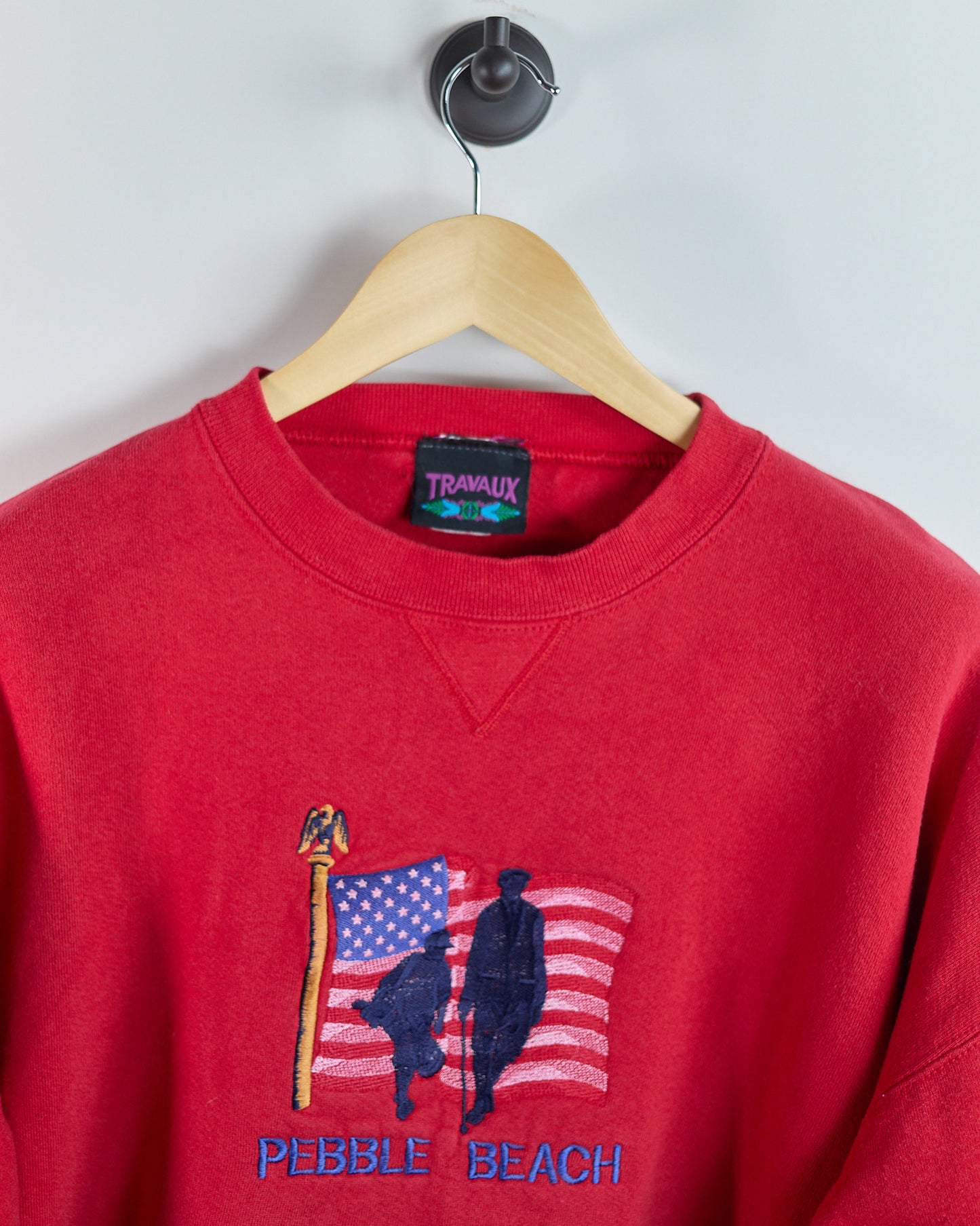 90s Travaux Red Pebble Beach Crew Neck Jumper (XL)