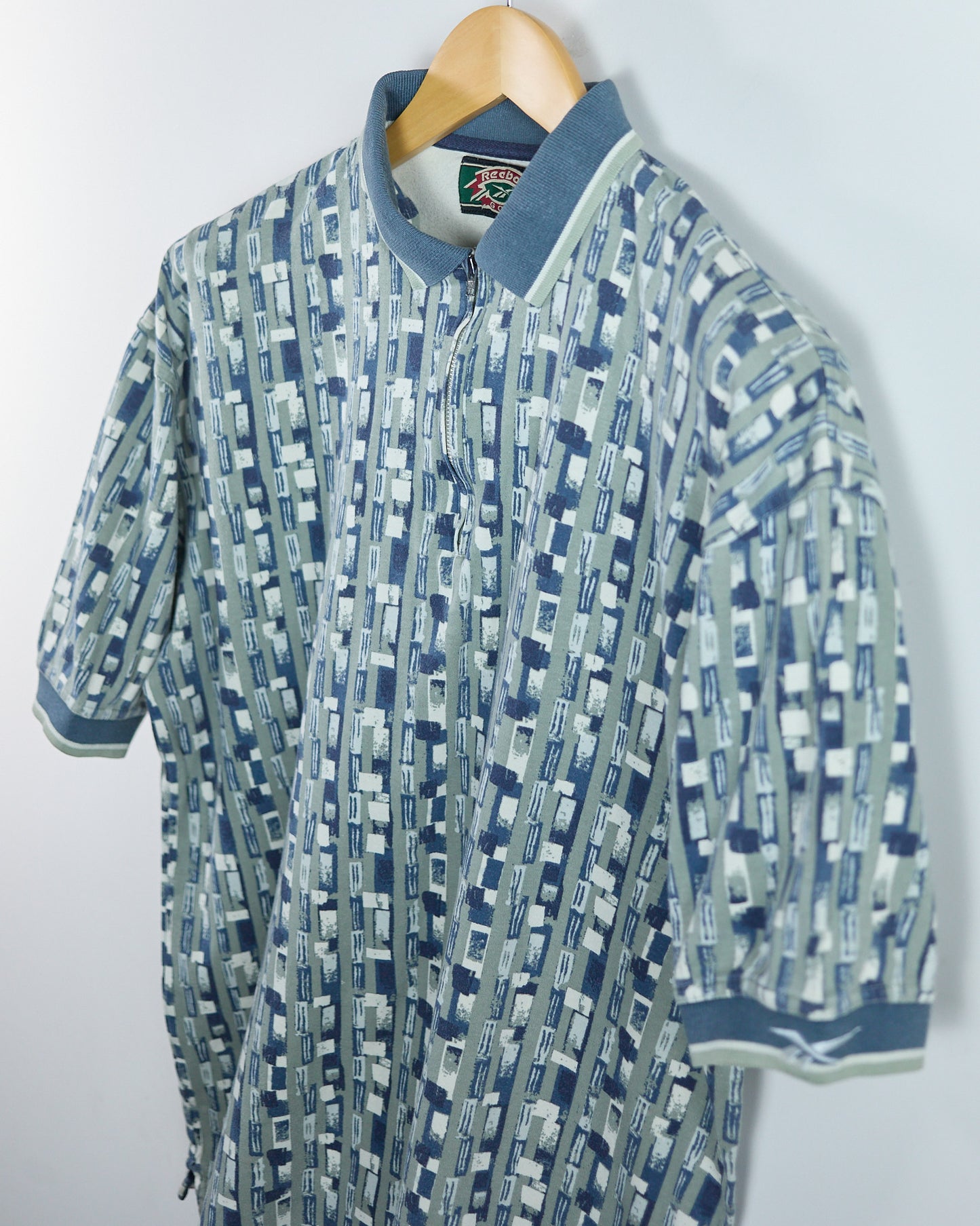 90s Reebok Sage/Green Pattern Zip Up Polo (M)