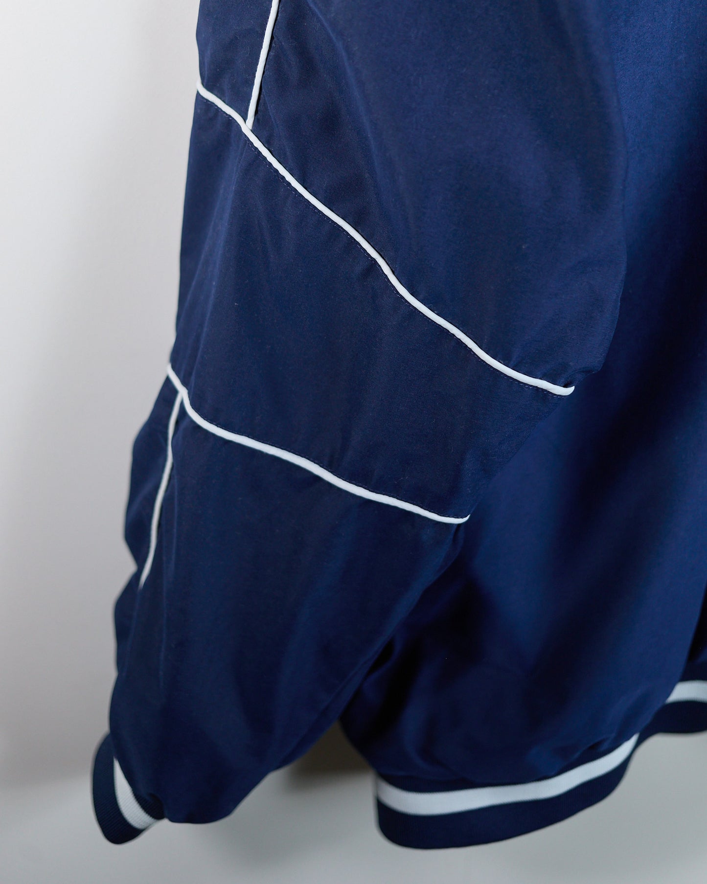 90s Nike Golf Blue/White V Neck Windbreaker (XL)