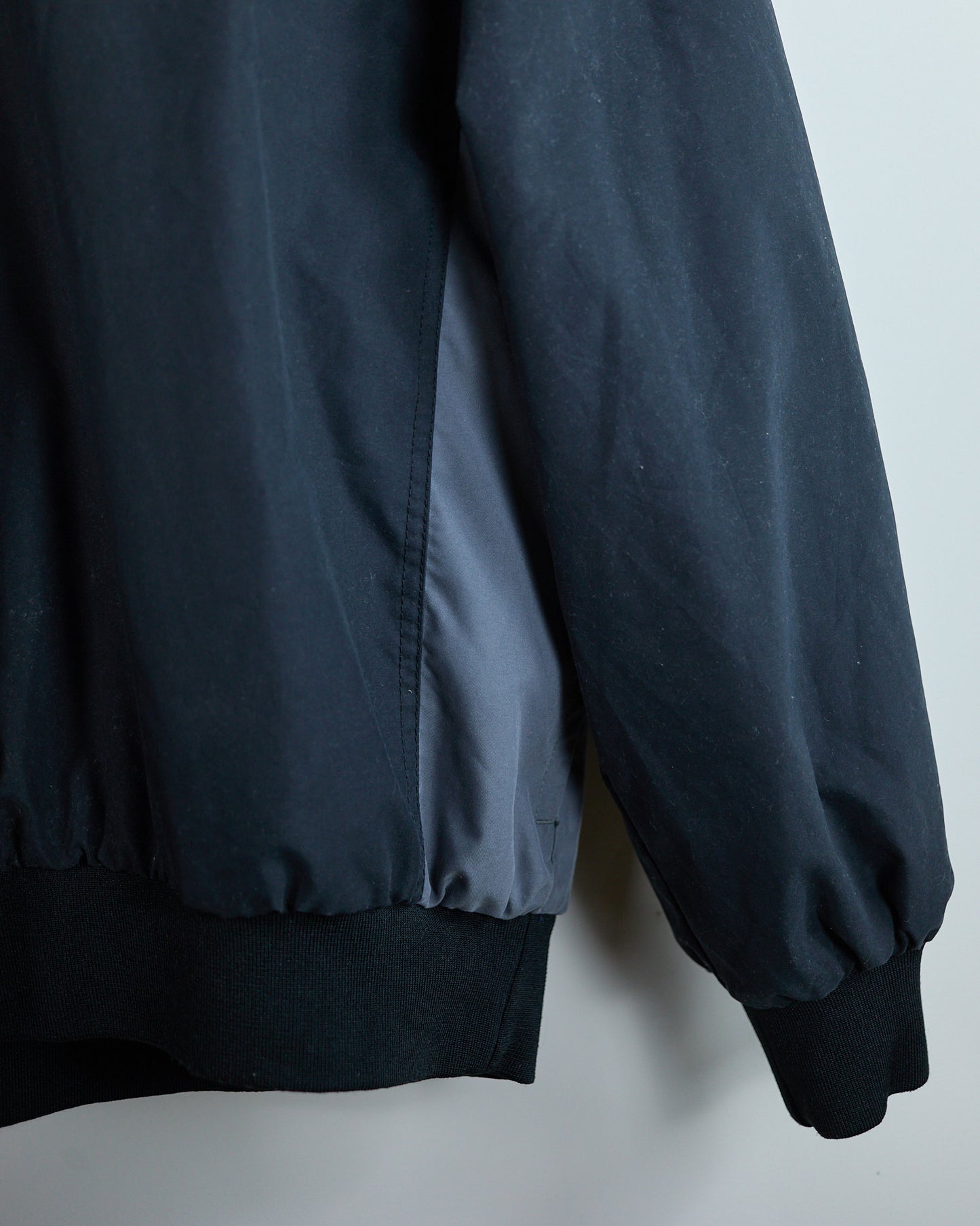 90s Nike Golf Black/Grey V Neck Windbreaker (M)