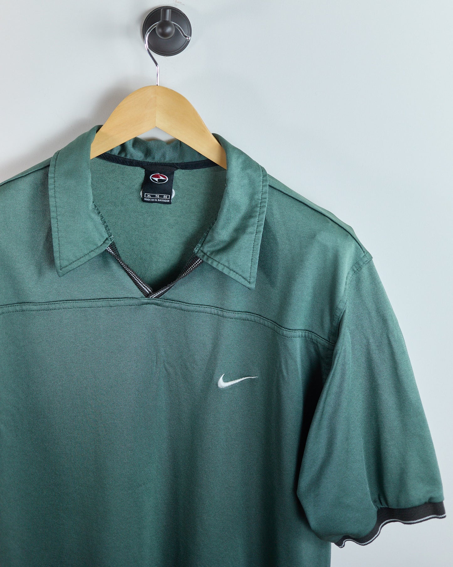 90s Nike Golf Tiger Woods Yin Yang V Neck Polo (XL)
