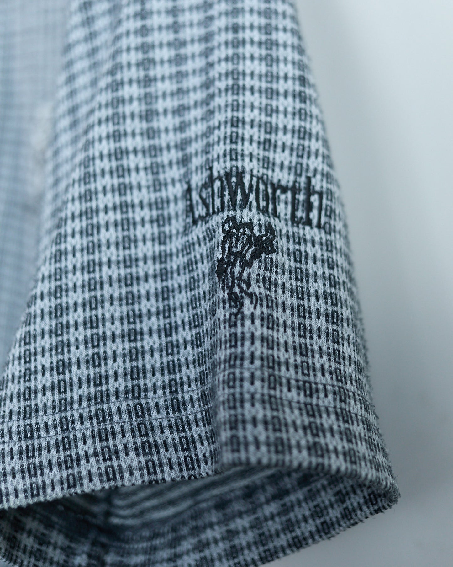 90s Ashworth Light Grey/Dark Charcoal Pattern Polo (M)