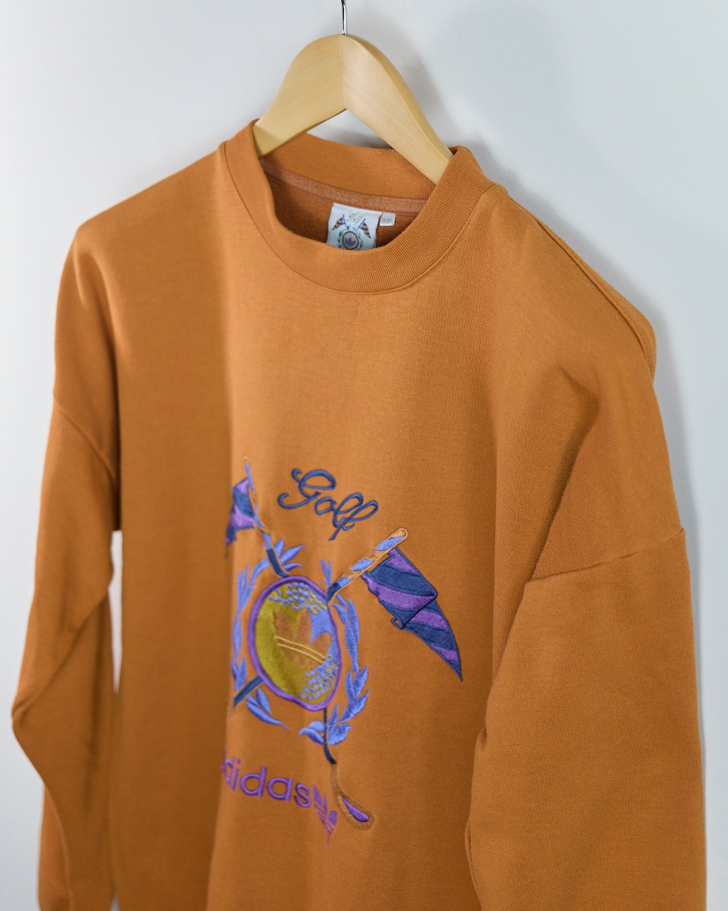 80s to 90s Adidas Golf Orange/Blue Crew Neck Jumper (M)