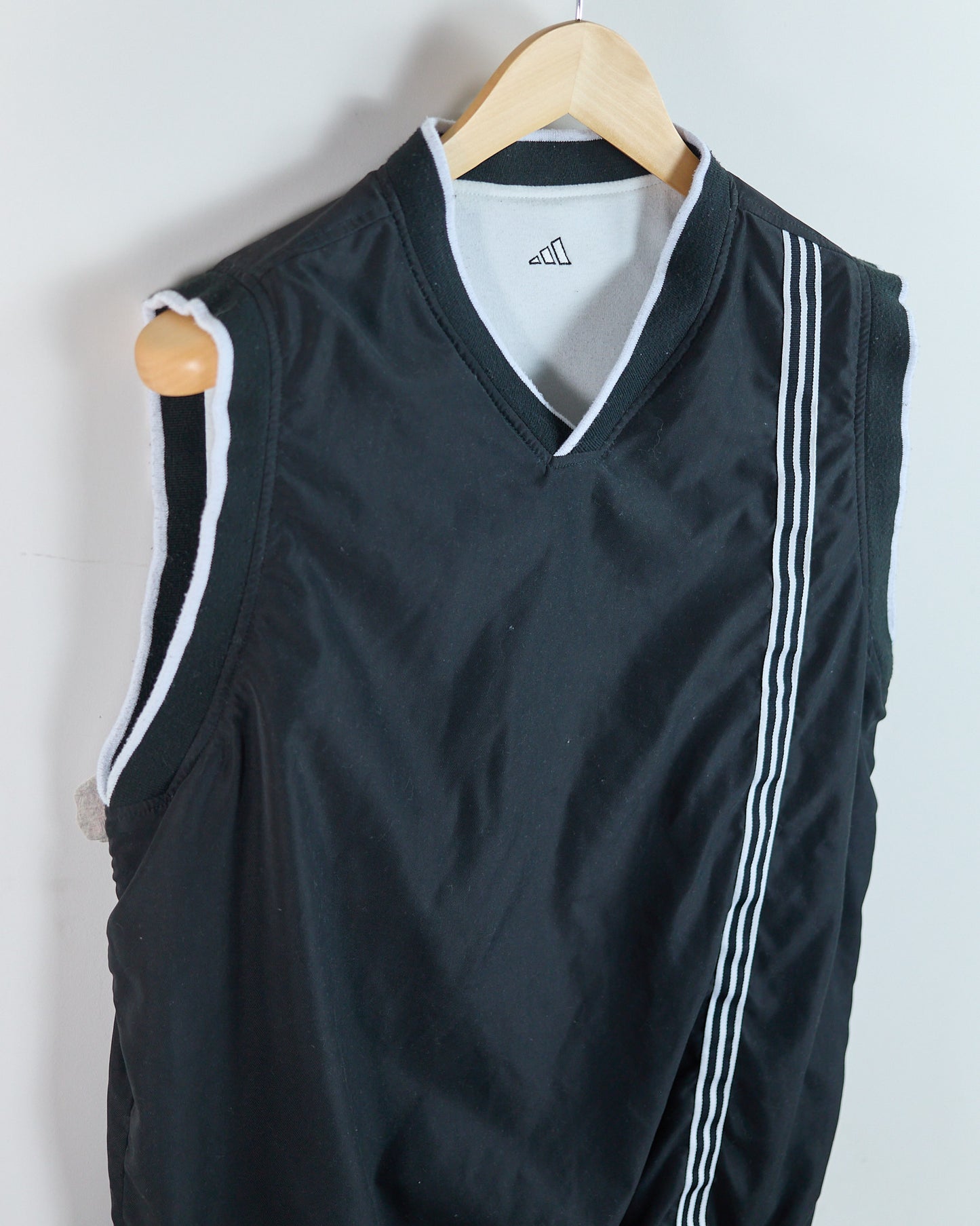 90s Adidas Golf White V Neck Windbreaker and Cotton Reversible Vest (M)